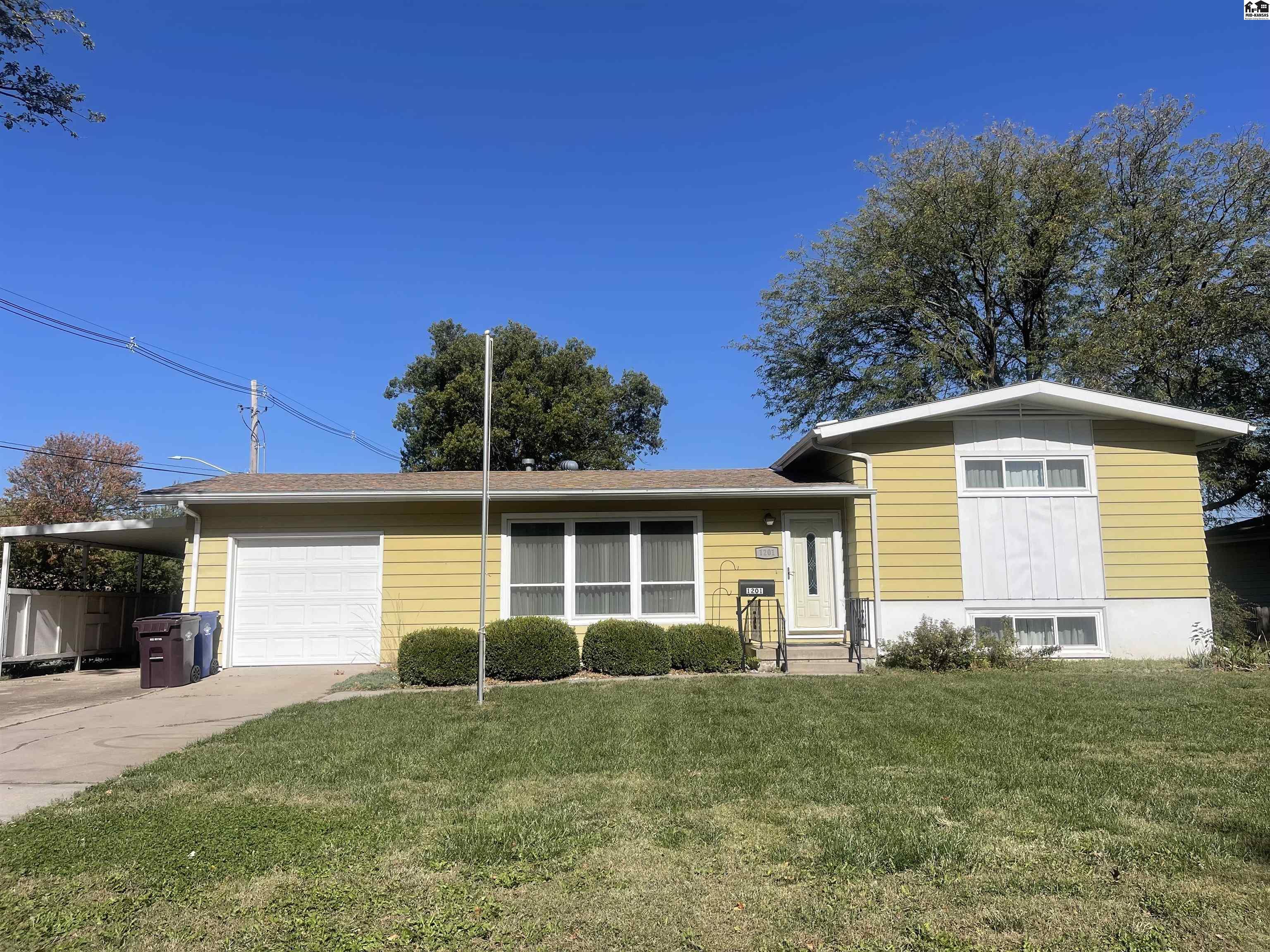 1201 Lyndon Road Mcpherson KS 67460