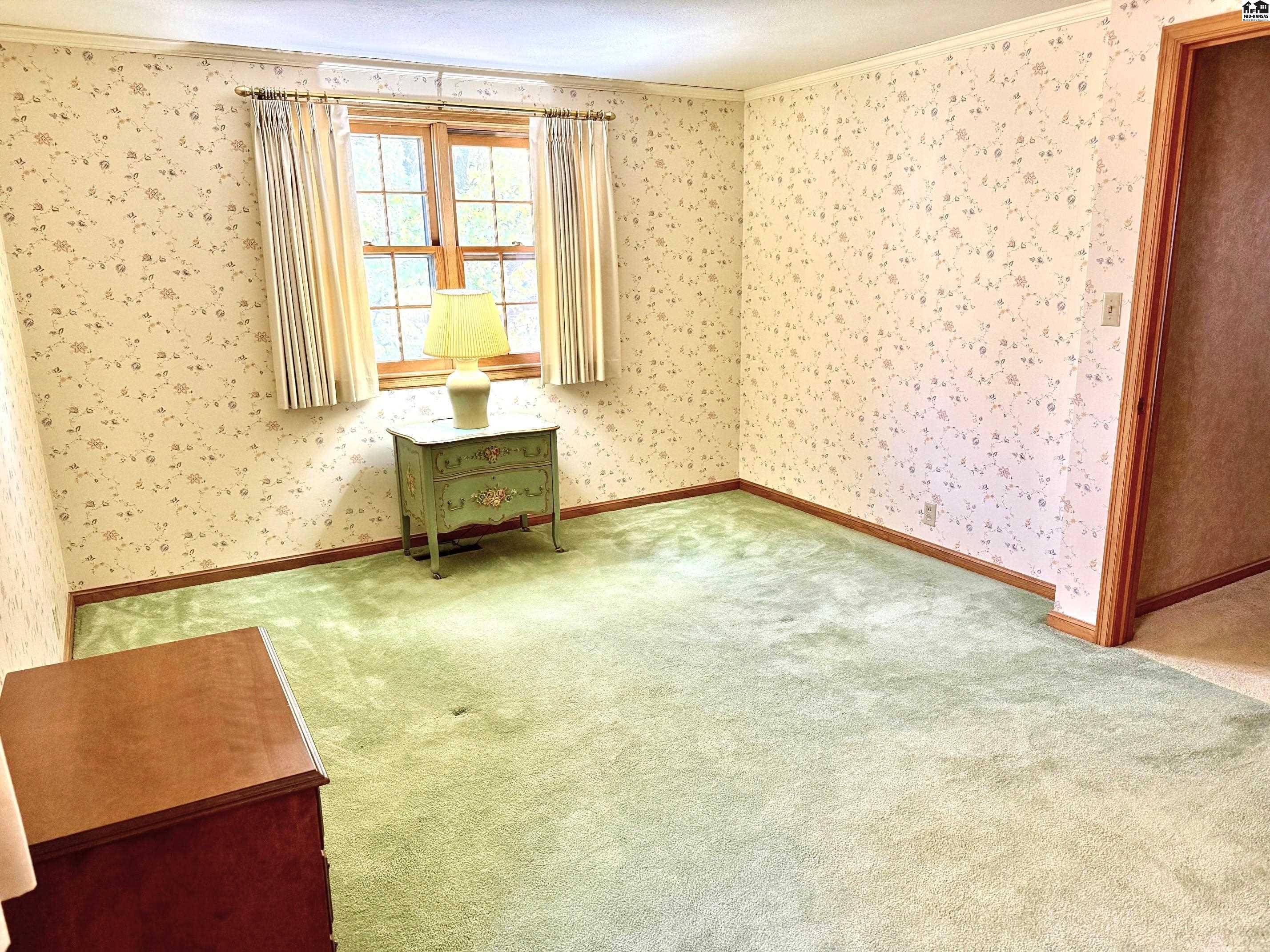 1 Hilltop Drive Hutchinson KS 67502