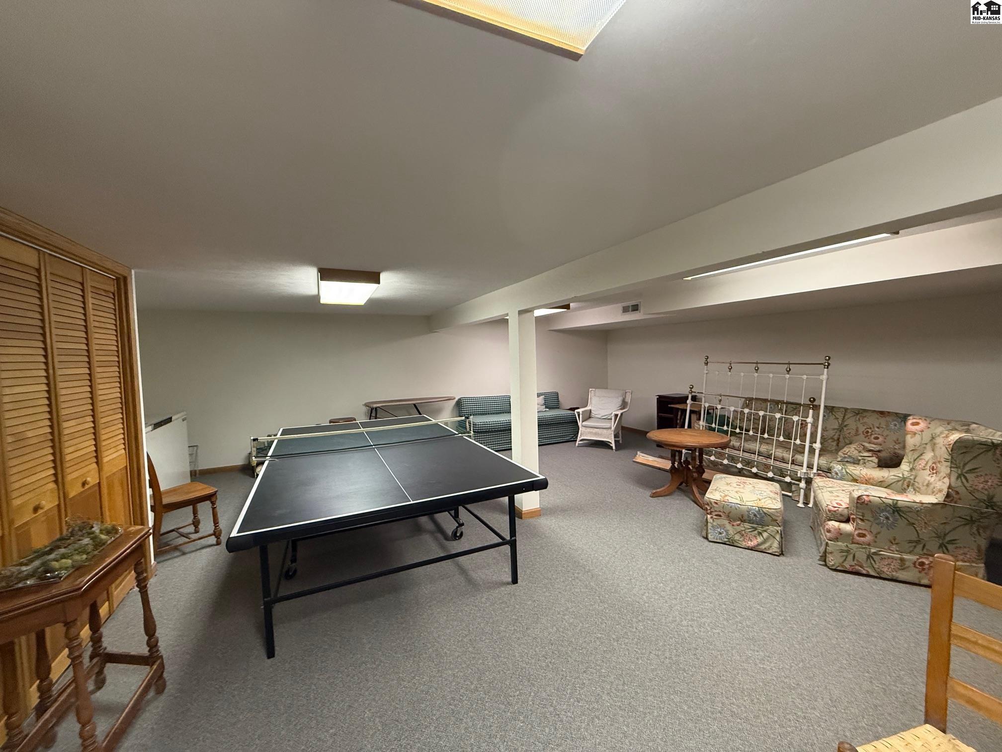 1 Hilltop Drive Hutchinson KS 67502