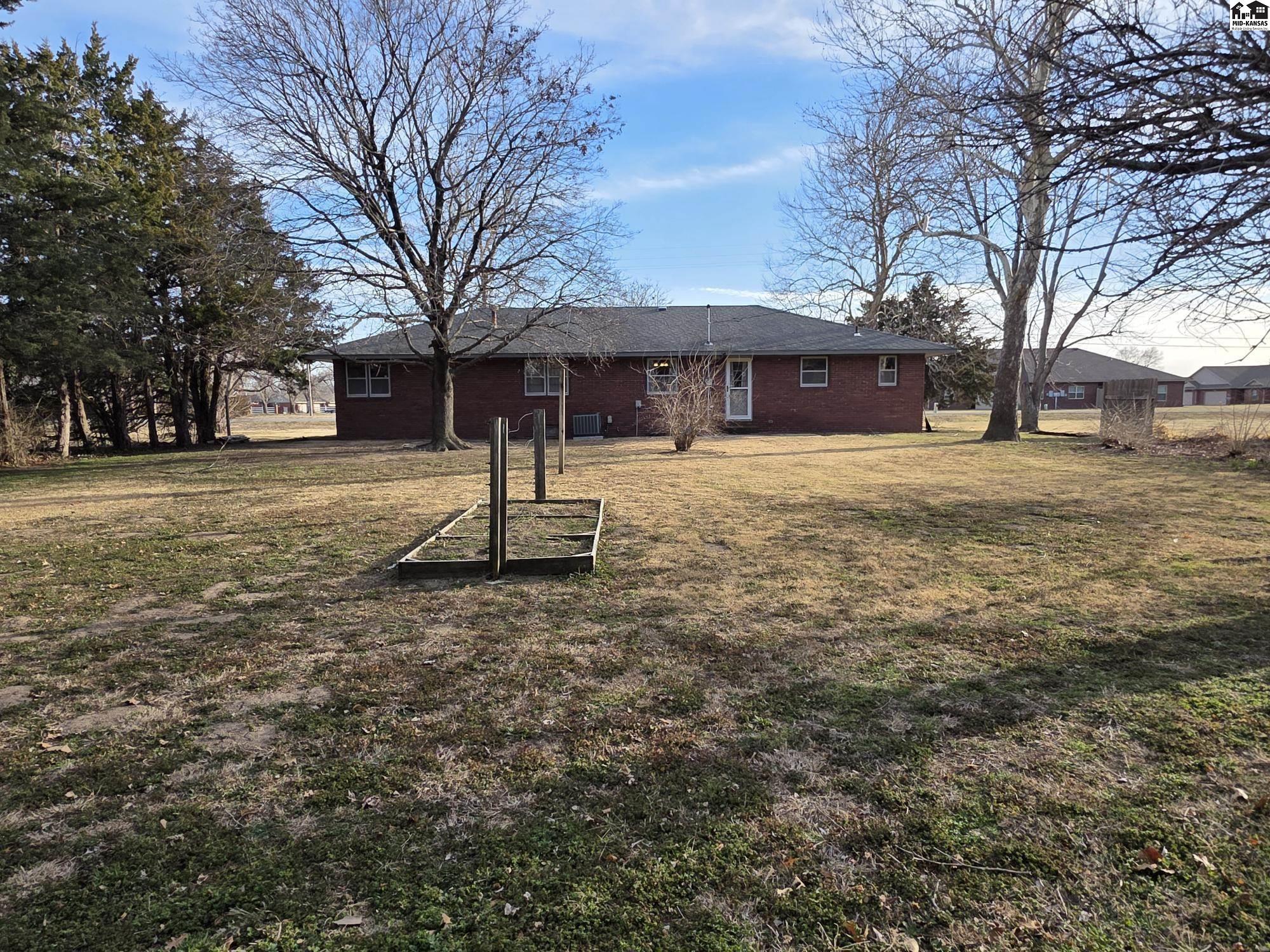 1316 W 30th Avenue Hutchinson KS 67502