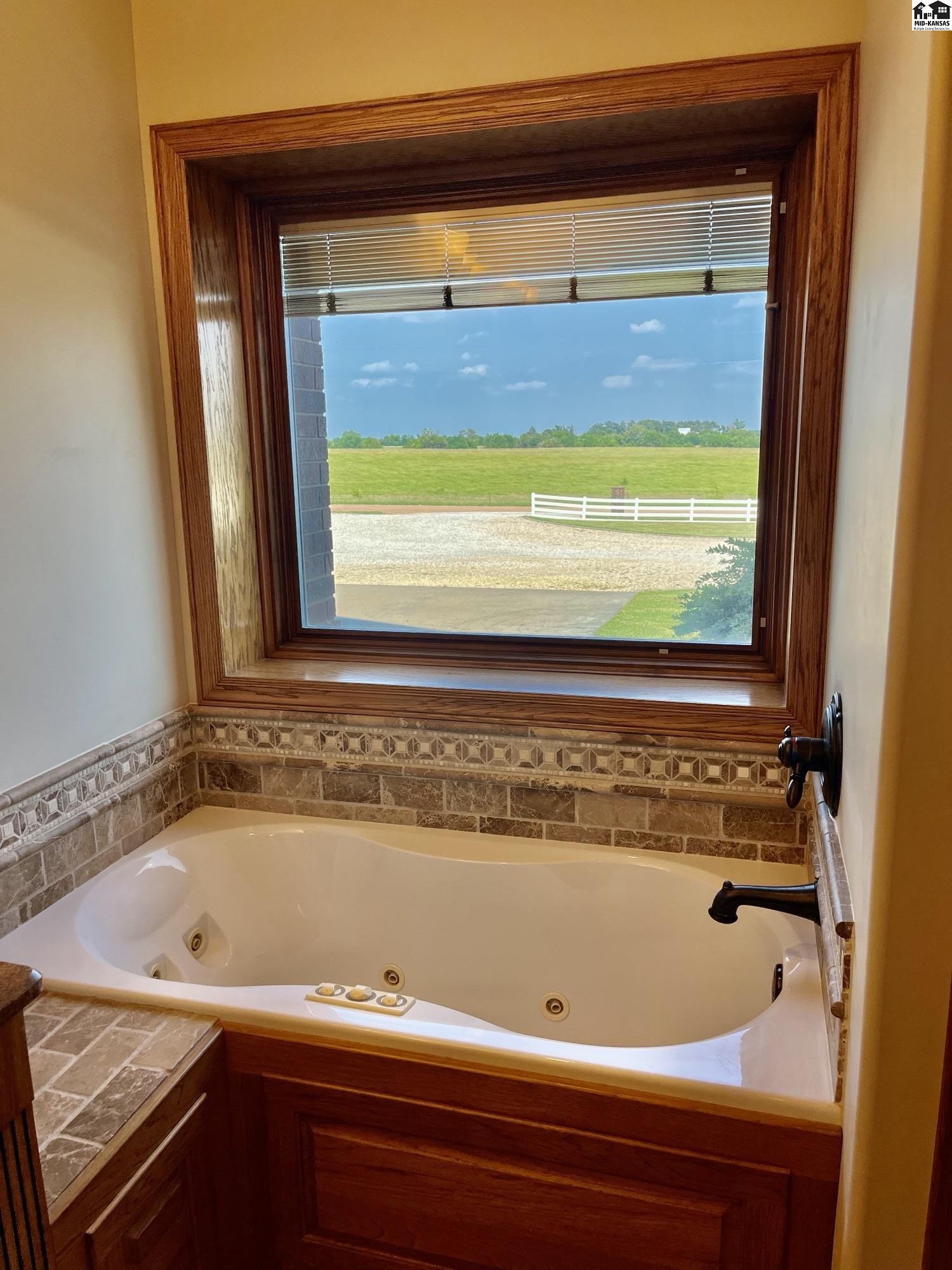 1310 E Arlington Road Hutchinson KS 67501