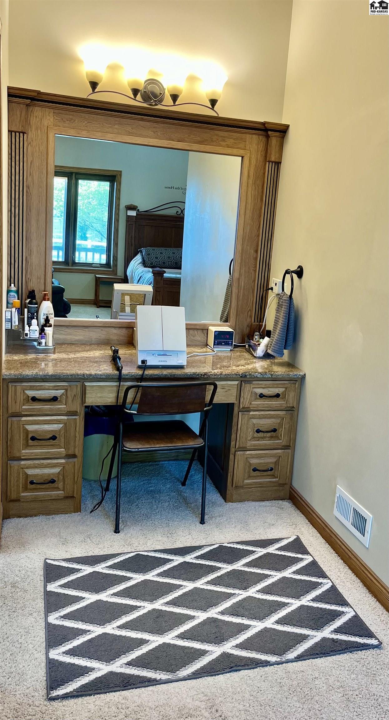 1310 E Arlington Road Hutchinson KS 67501