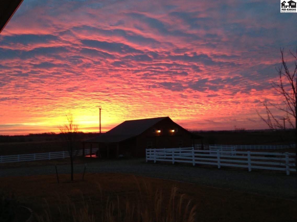 1310 E Arlington Road Hutchinson KS 67501