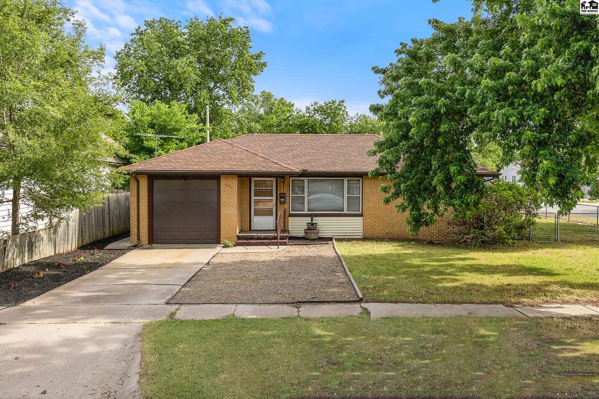 601 E 7th Avenue Hutchinson KS 67501