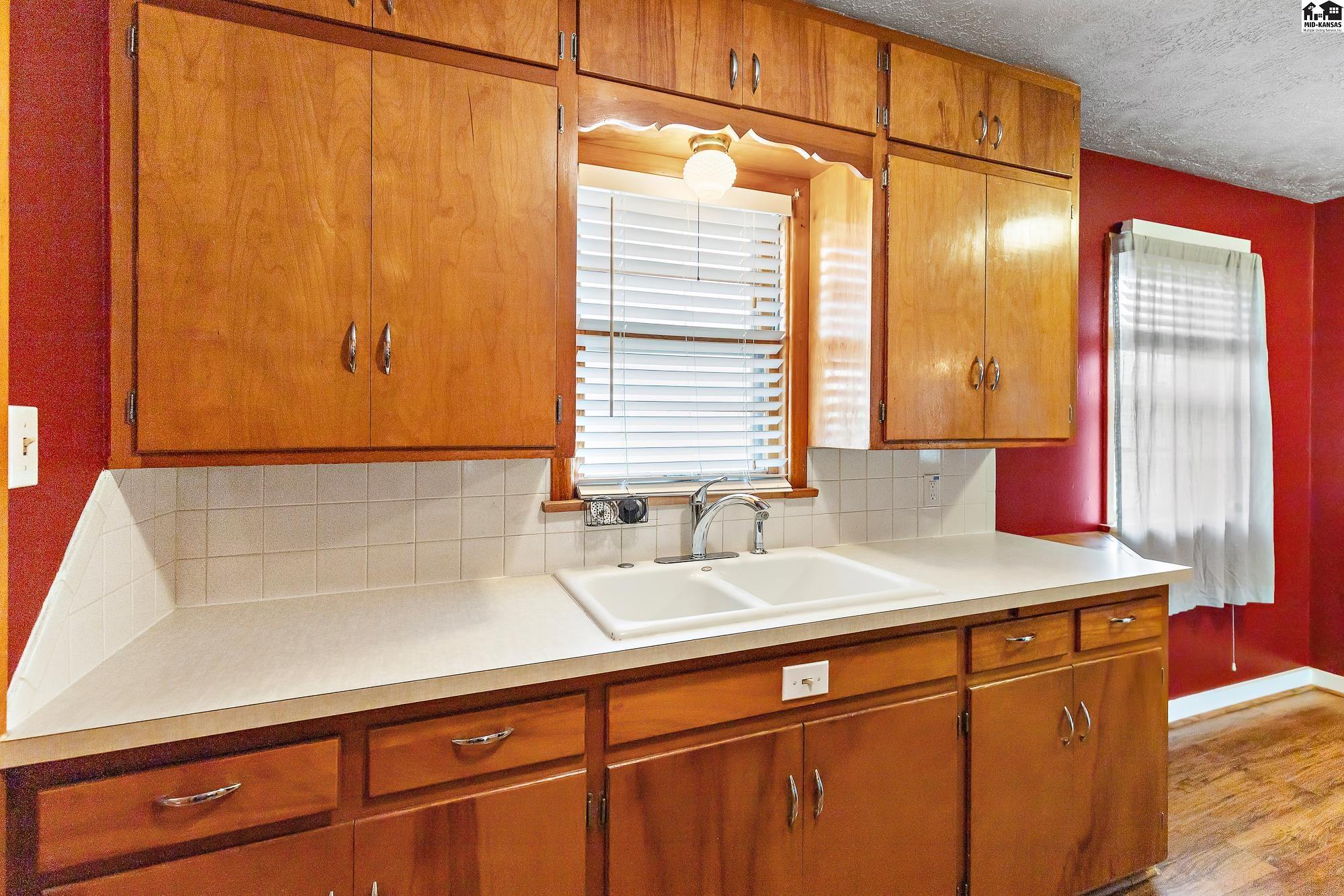 601 E 7th Avenue Hutchinson KS 67501