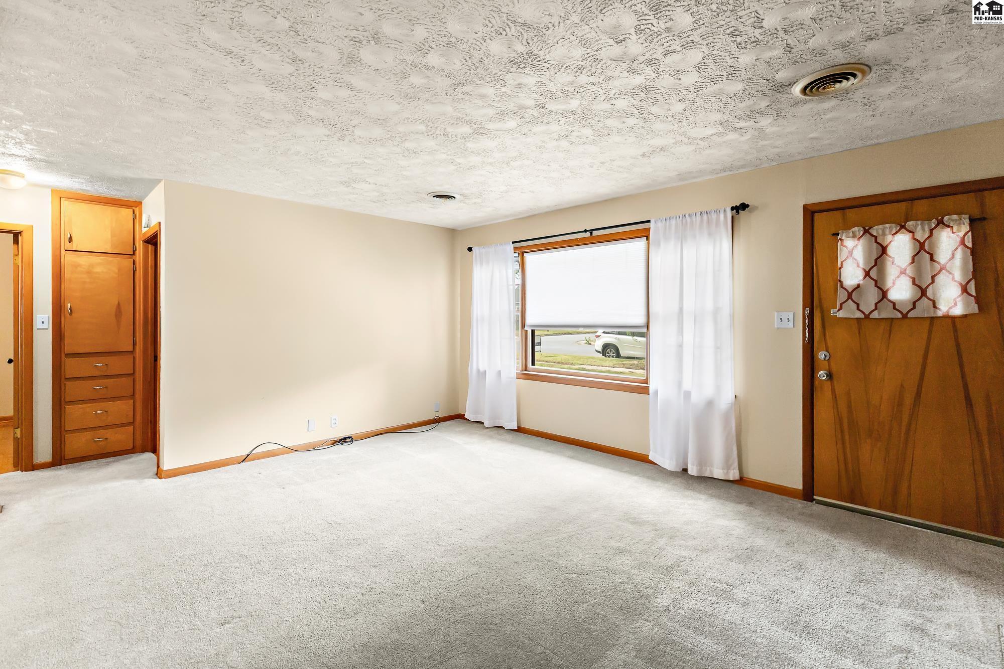 601 E 7th Avenue Hutchinson KS 67501