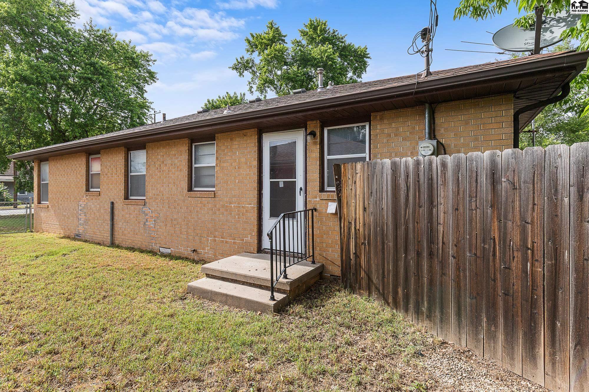 601 E 7th Avenue Hutchinson KS 67501