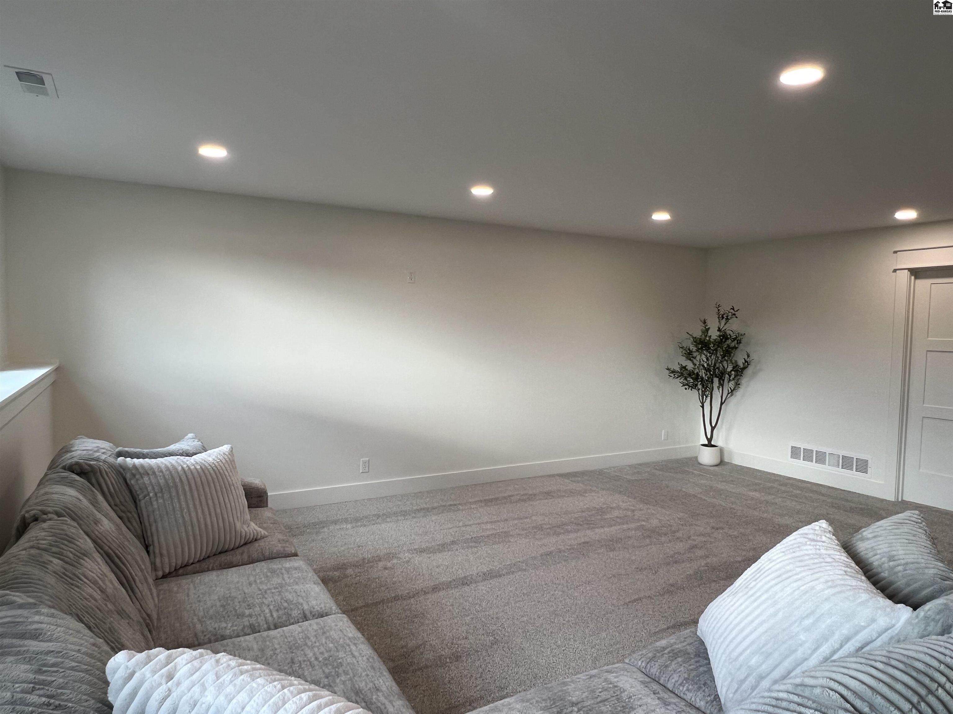 1659 Sonora Drive Mcpherson KS 67460