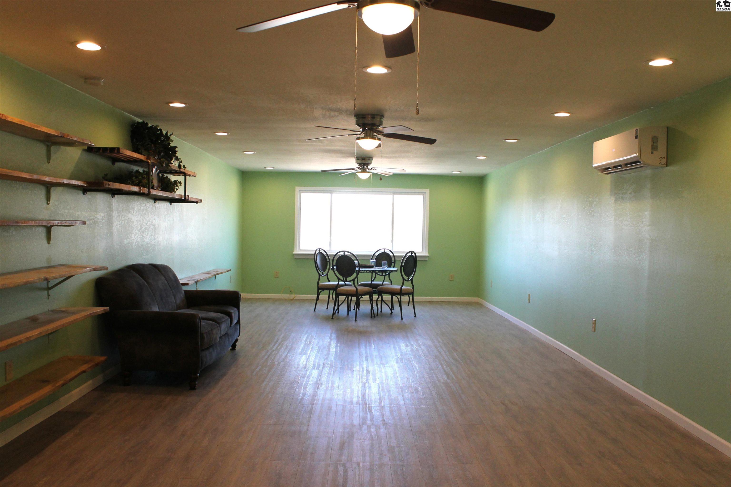 3705 W 6th Avenue Hutchinson KS 67501