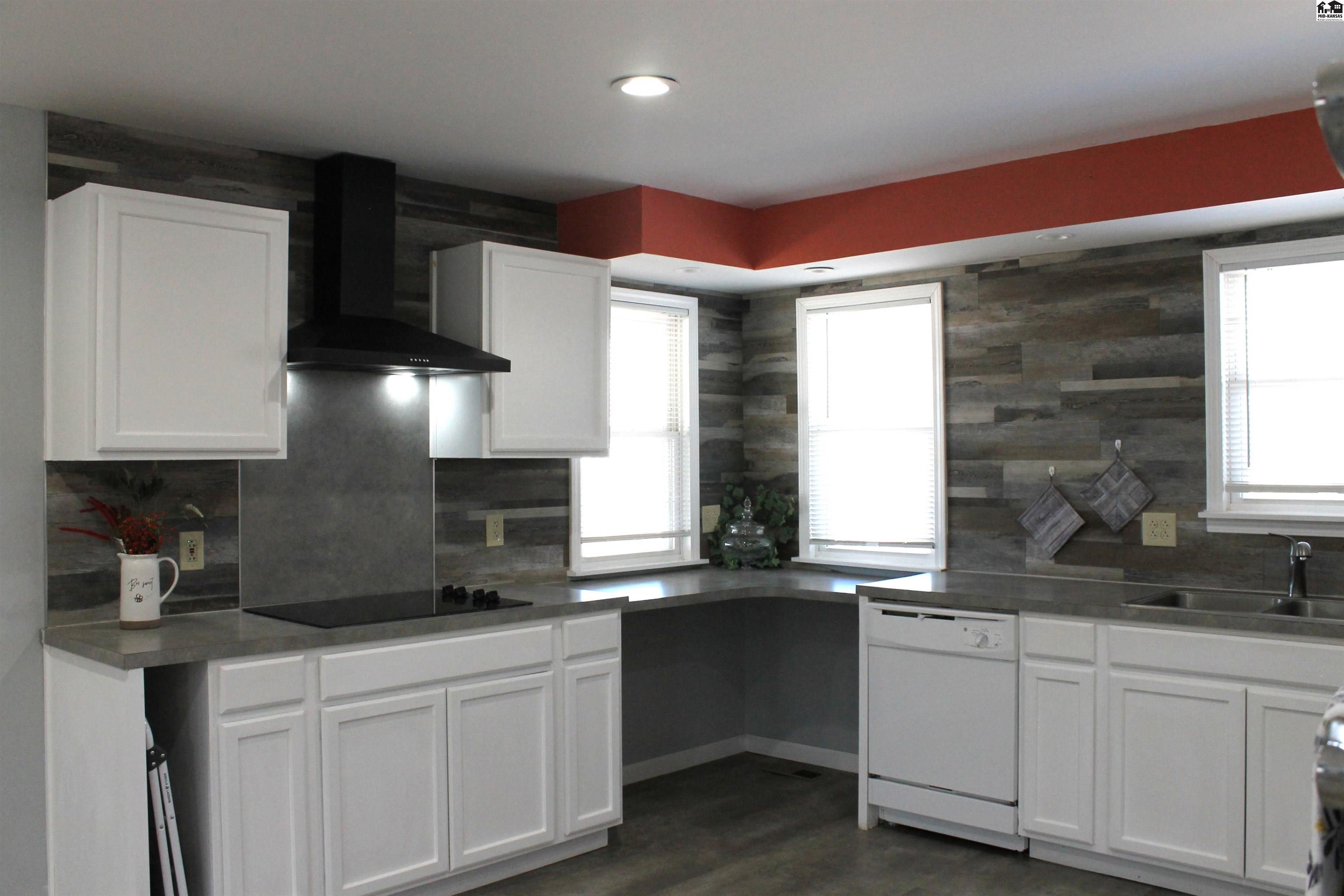 3705 W 6th Avenue Hutchinson KS 67501