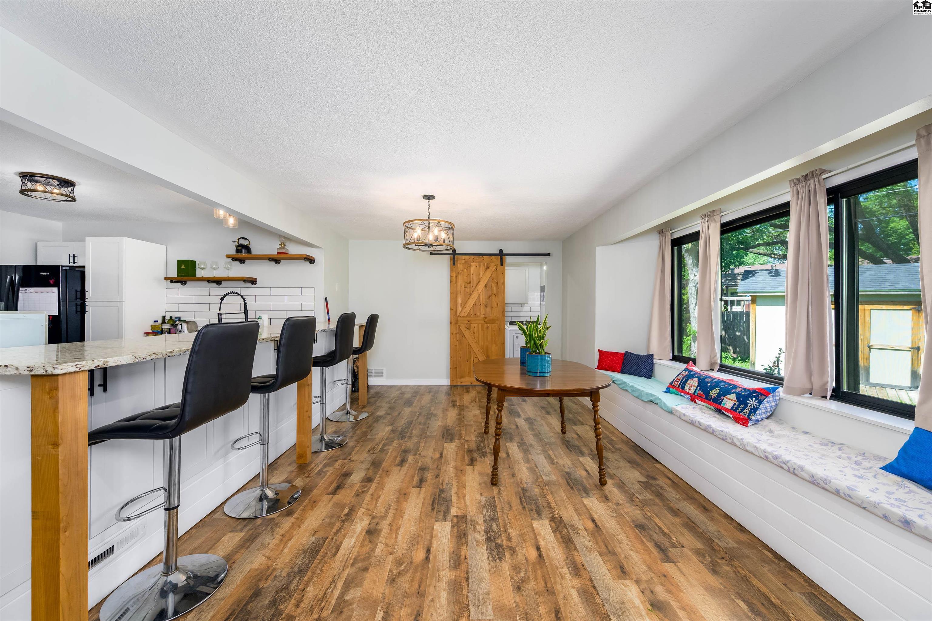 8202 E Morningside Street Wichita KS 67207-1127