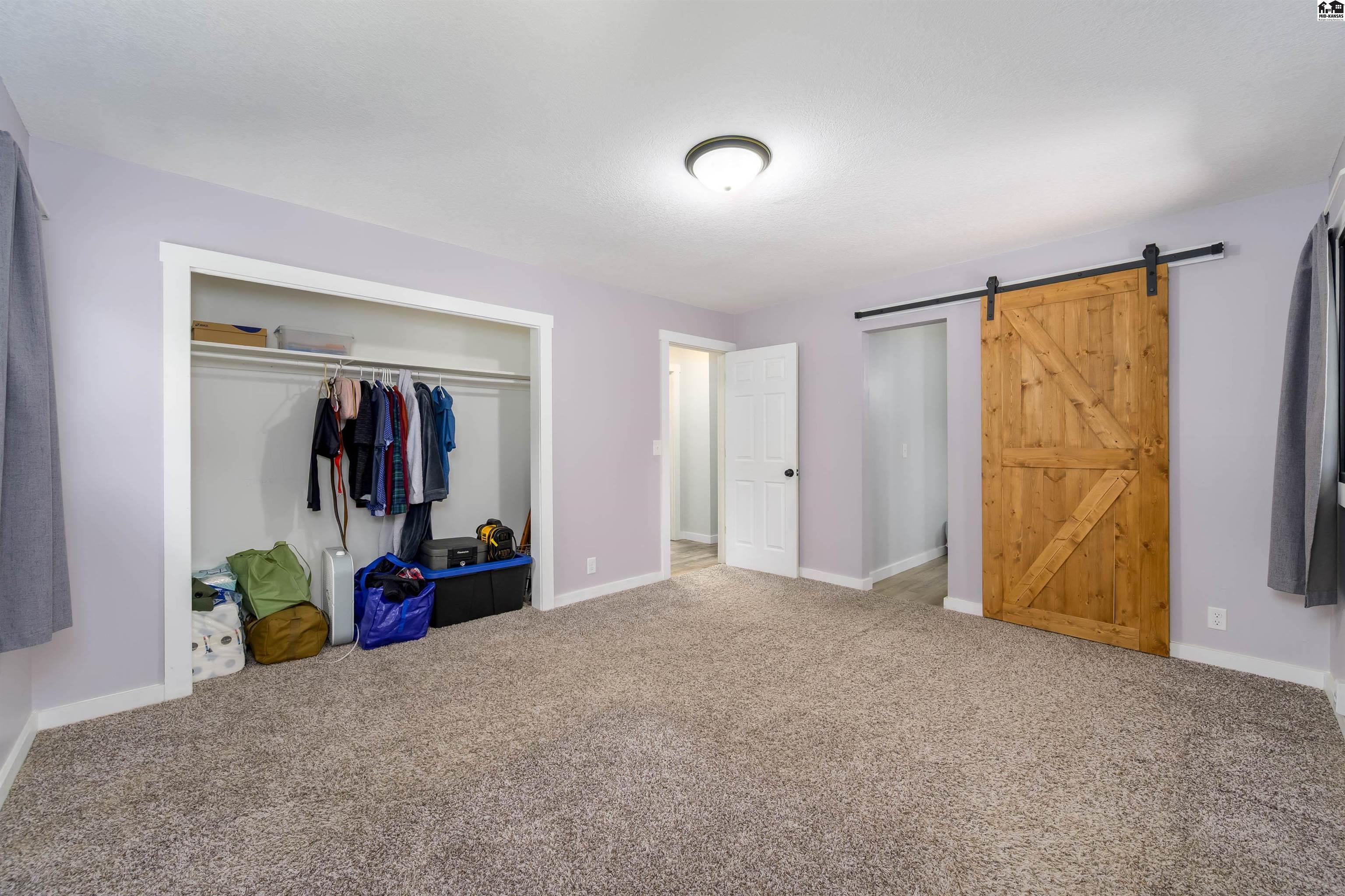 8202 E Morningside Street Wichita KS 67207-1127