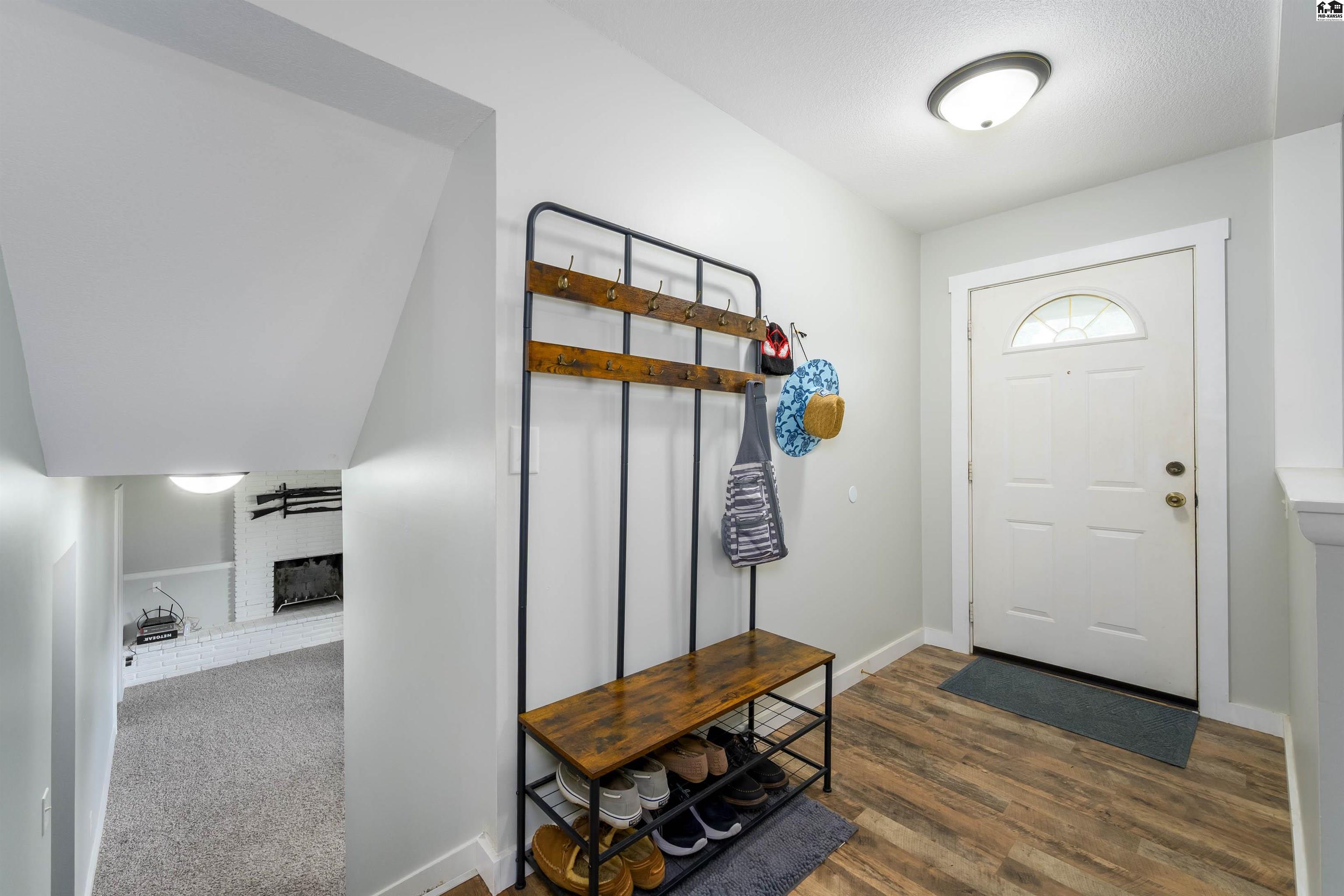 8202 E Morningside Street Wichita KS 67207-1127