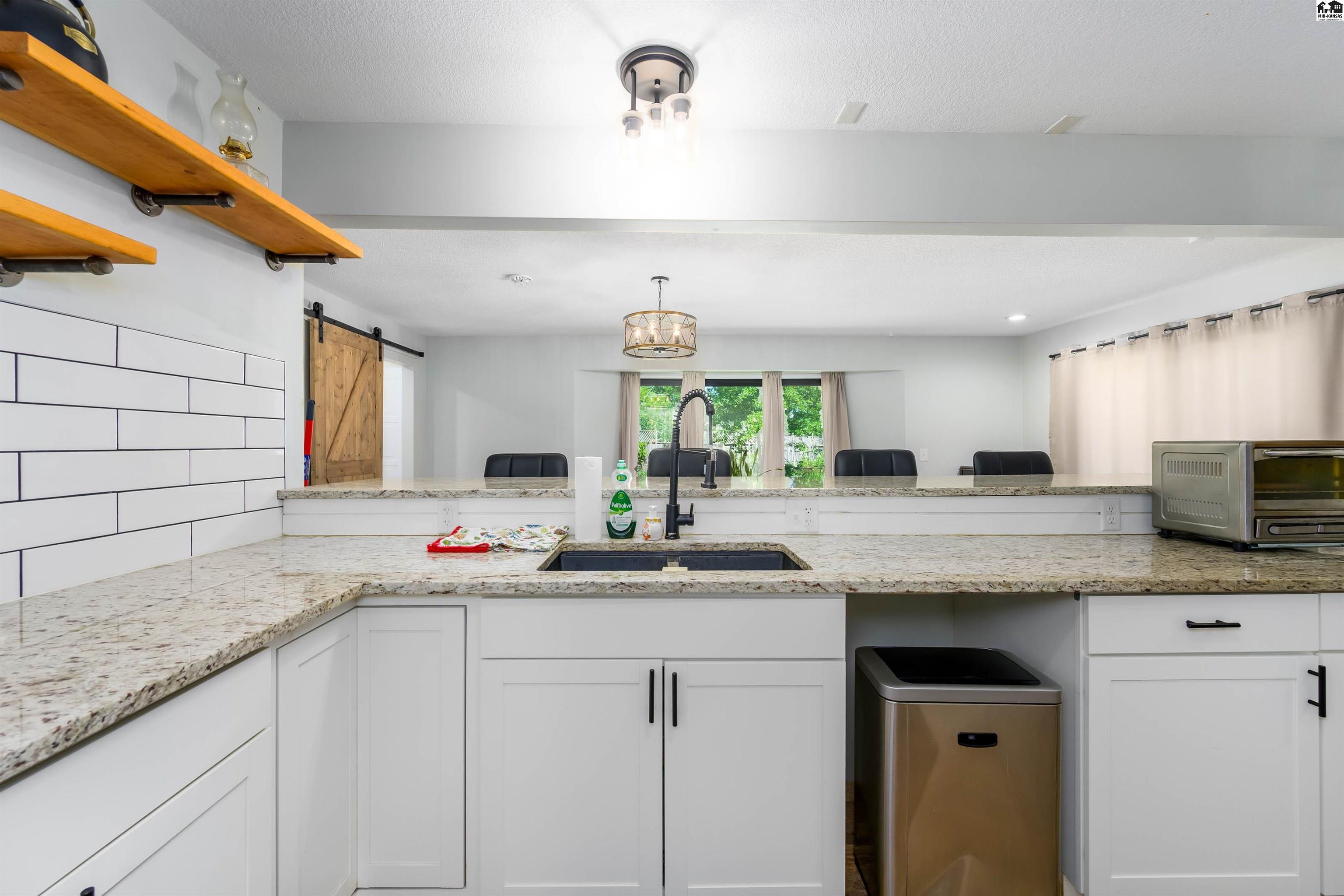 8202 E Morningside Street Wichita KS 67207-1127