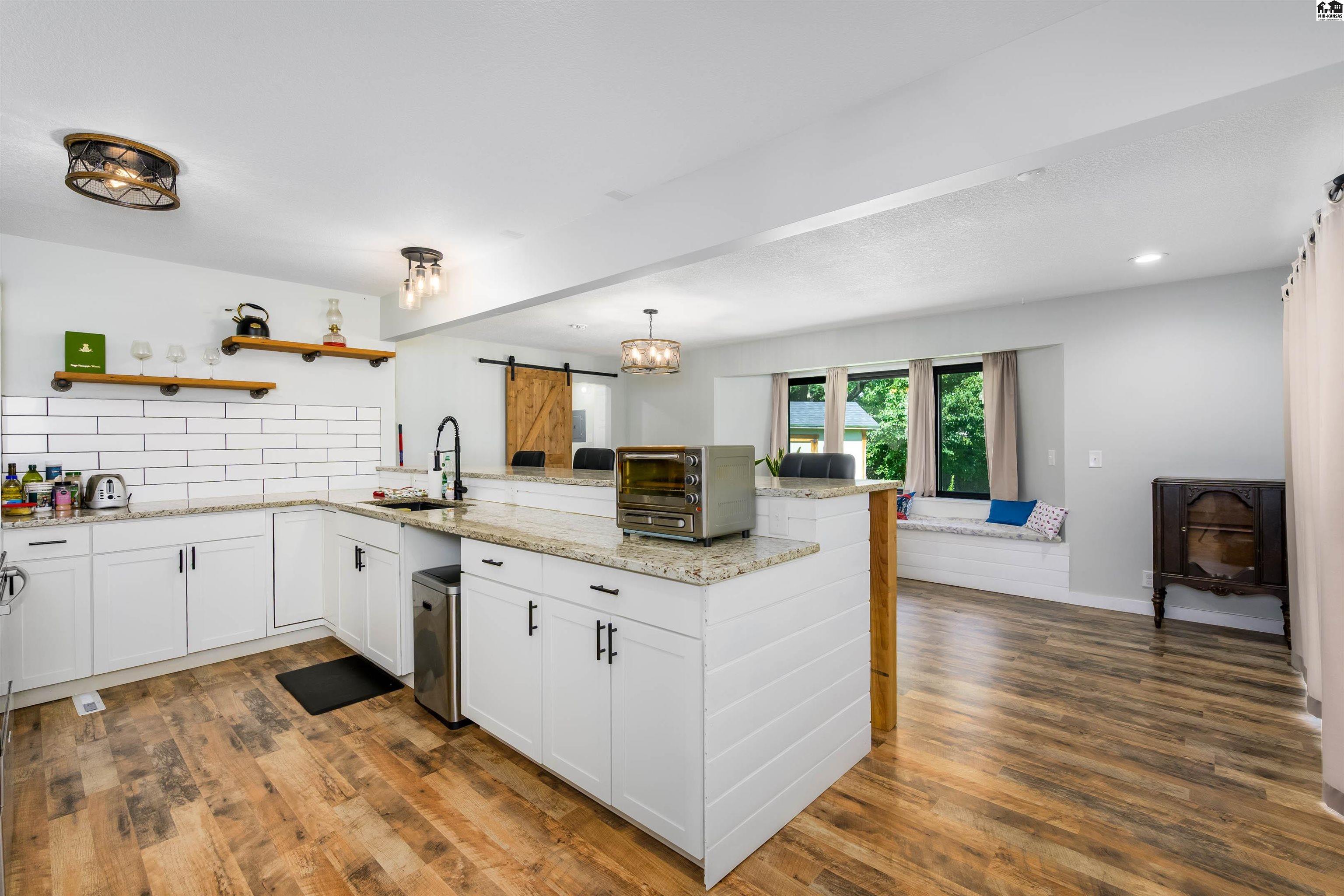 8202 E Morningside Street Wichita KS 67207-1127