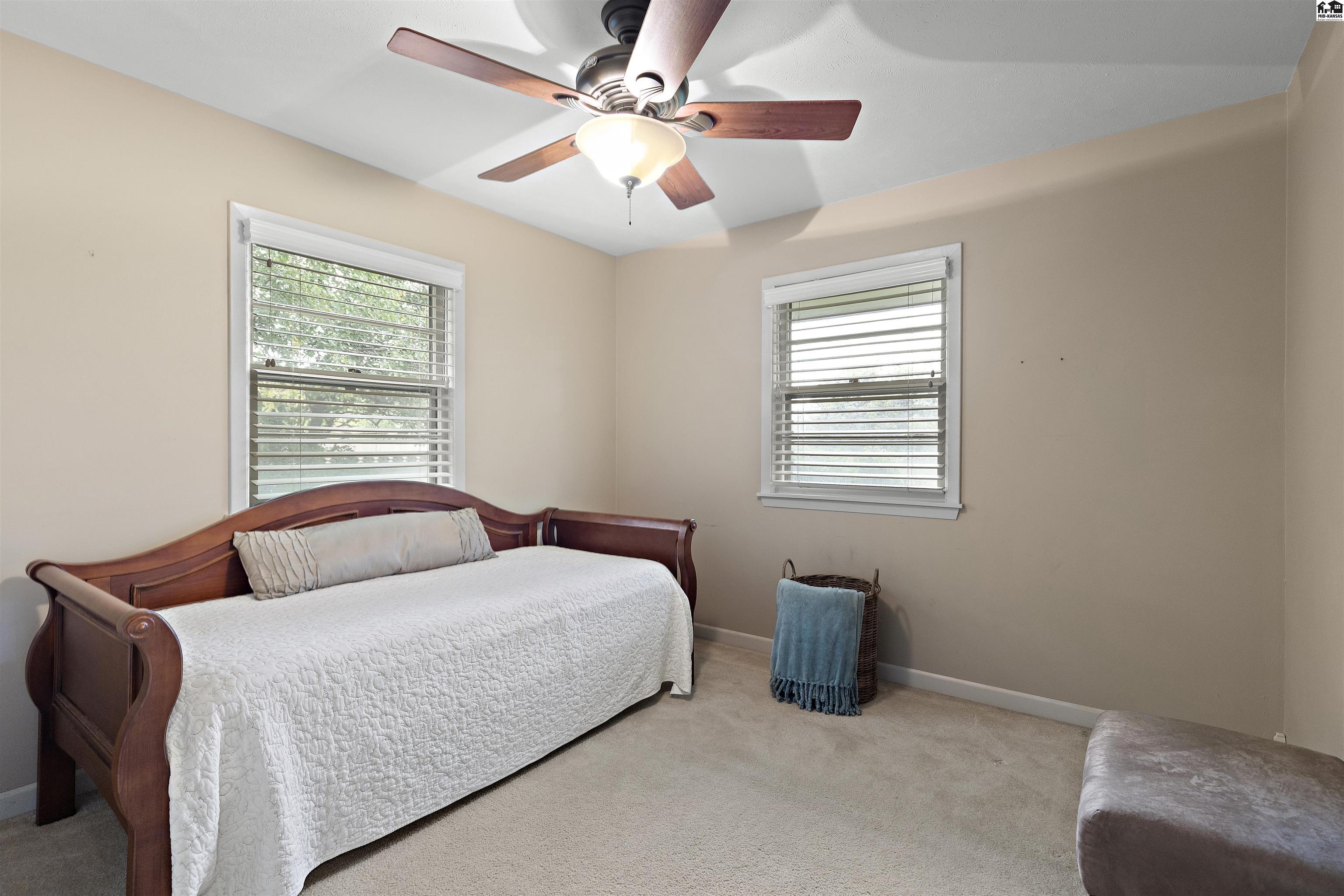 1519 Brookwood Drive Hutchinson KS 67502