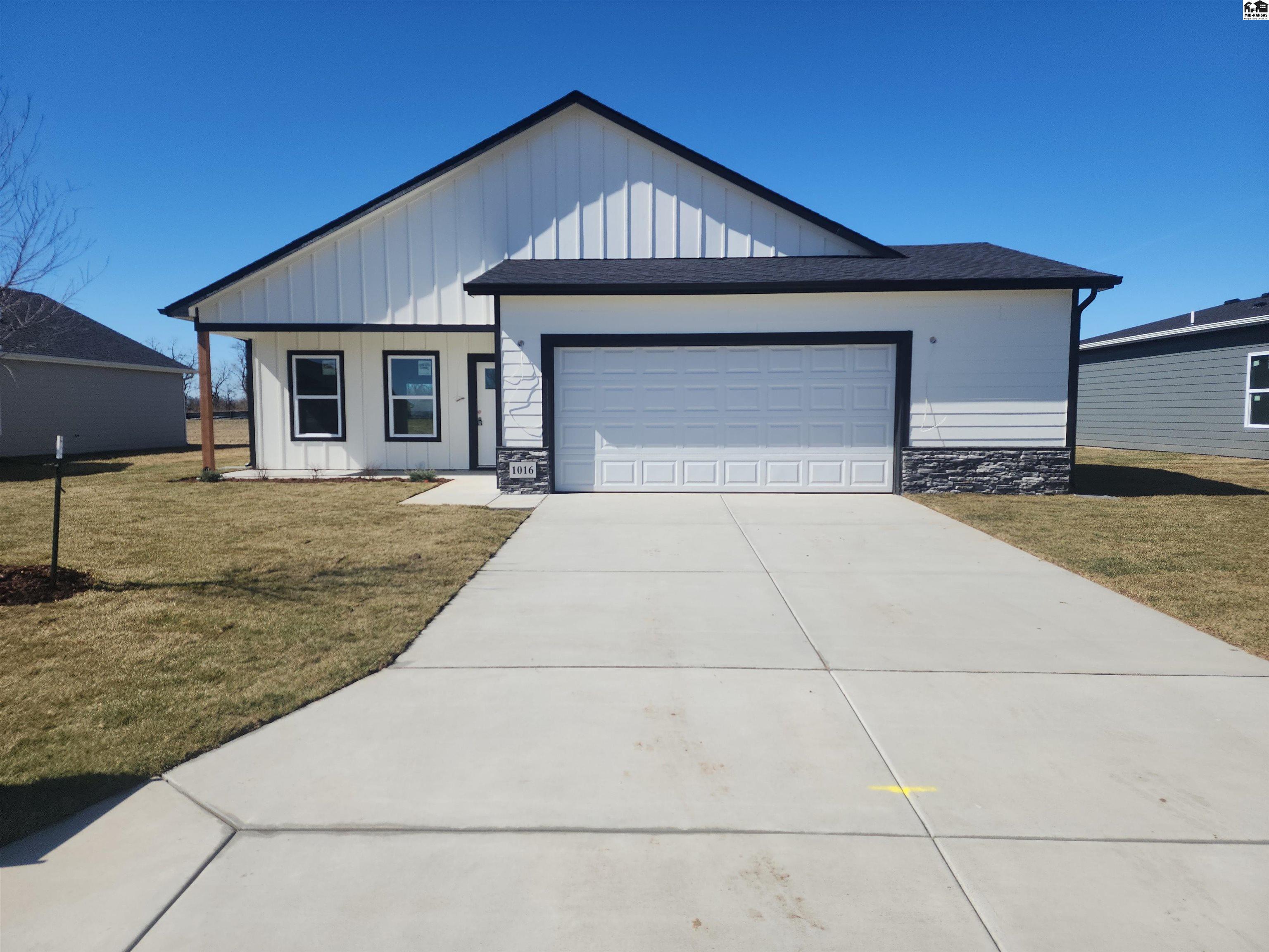 1016 Spring Creek Road Mcpherson KS 67460