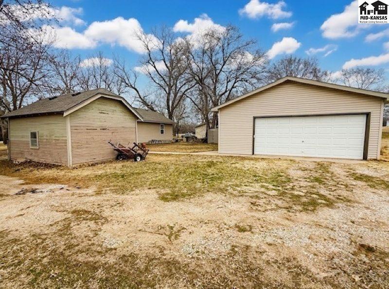1306 Barnes Lake Road Hutchinson KS 67501