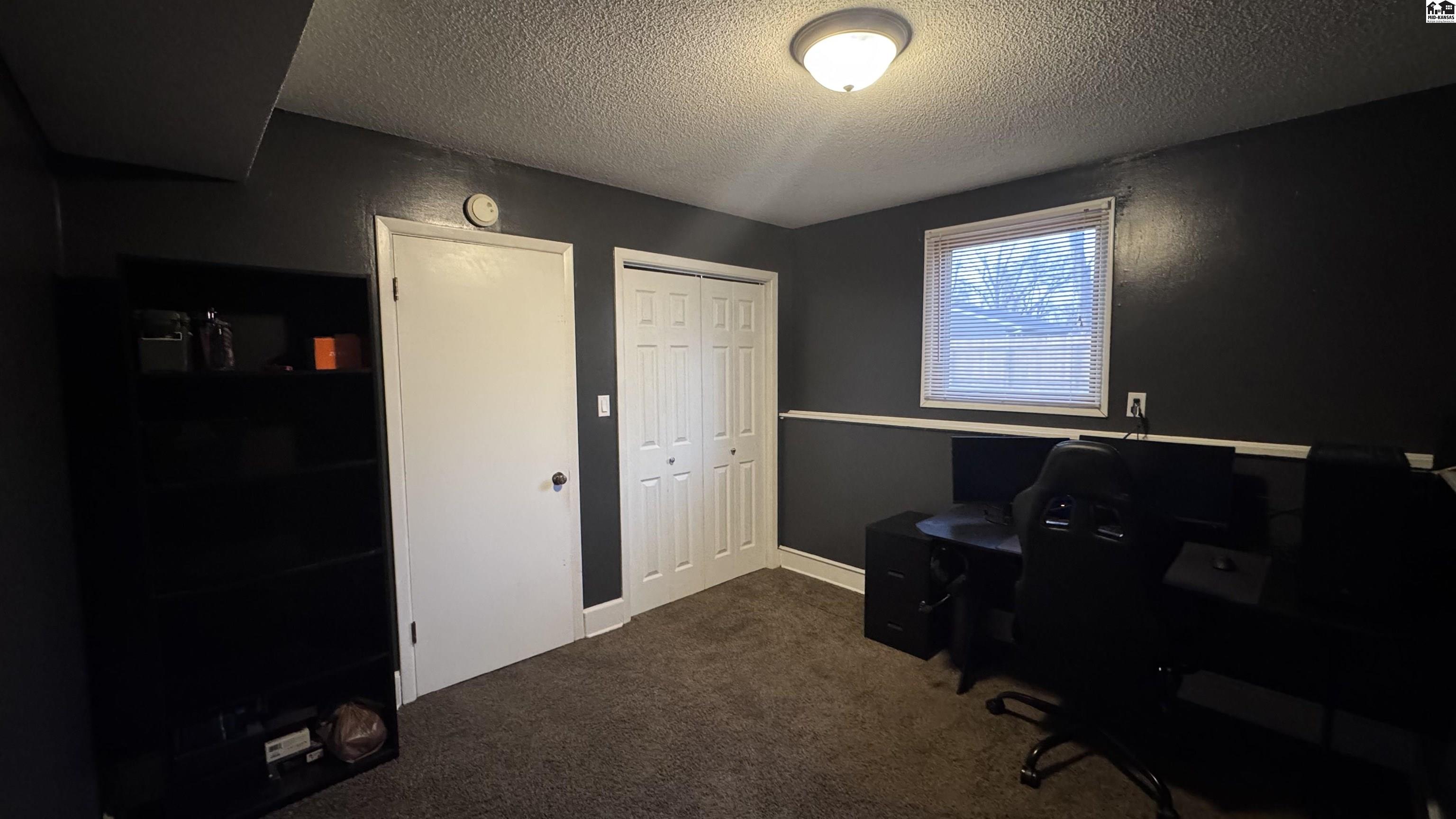 910 E 31st Terrace Hutchinson KS 67502