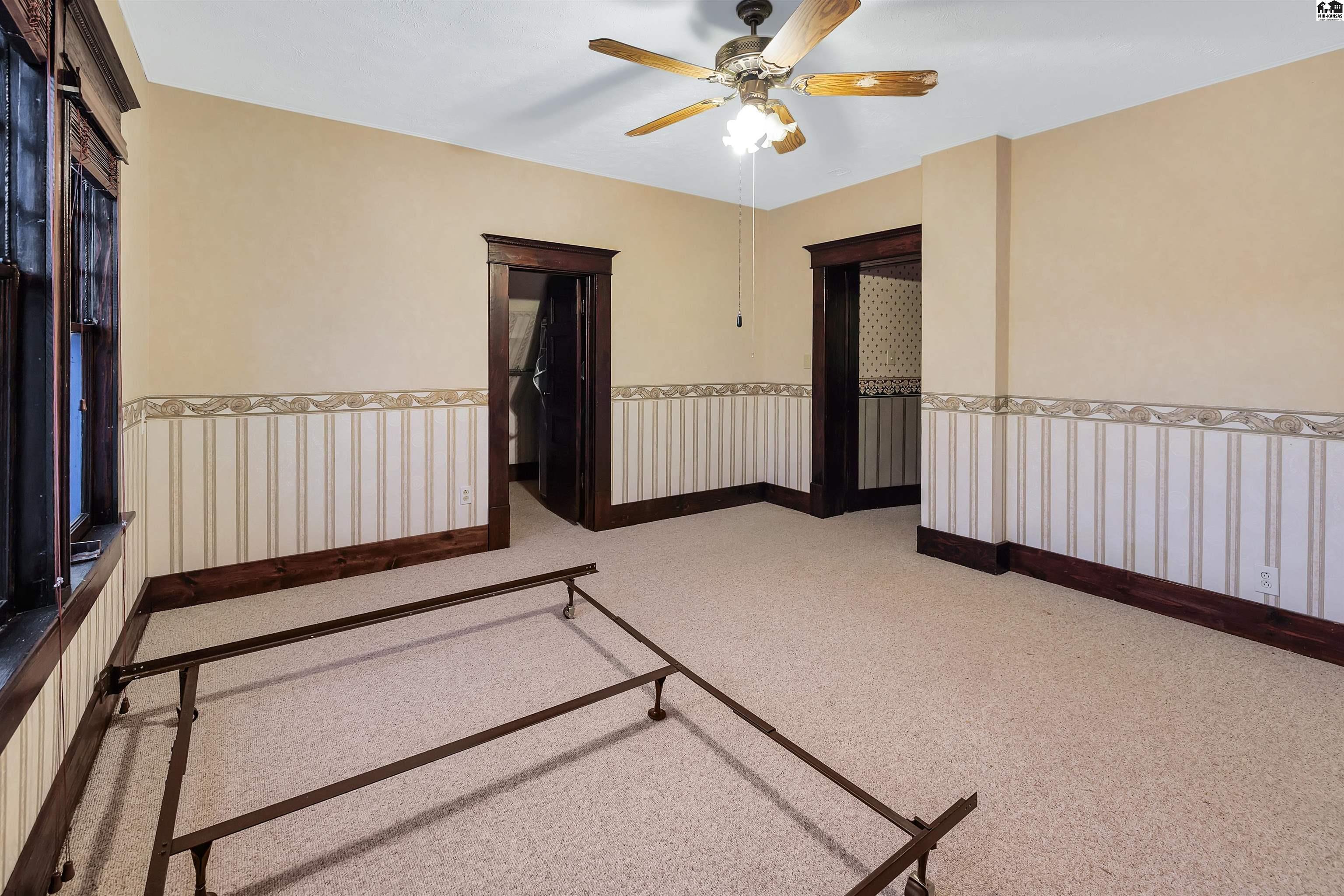419 E 11th Avenue Hutchinson KS 67501