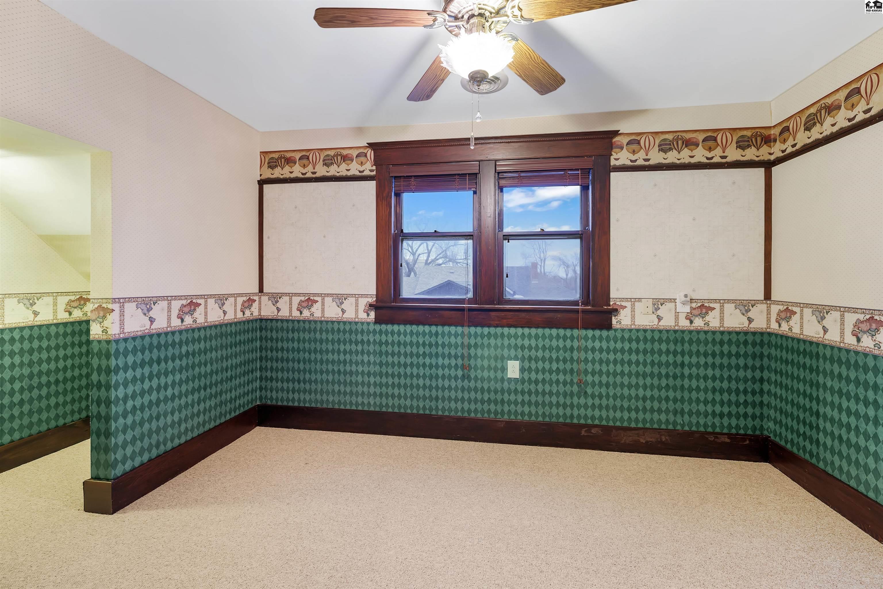 419 E 11th Avenue Hutchinson KS 67501