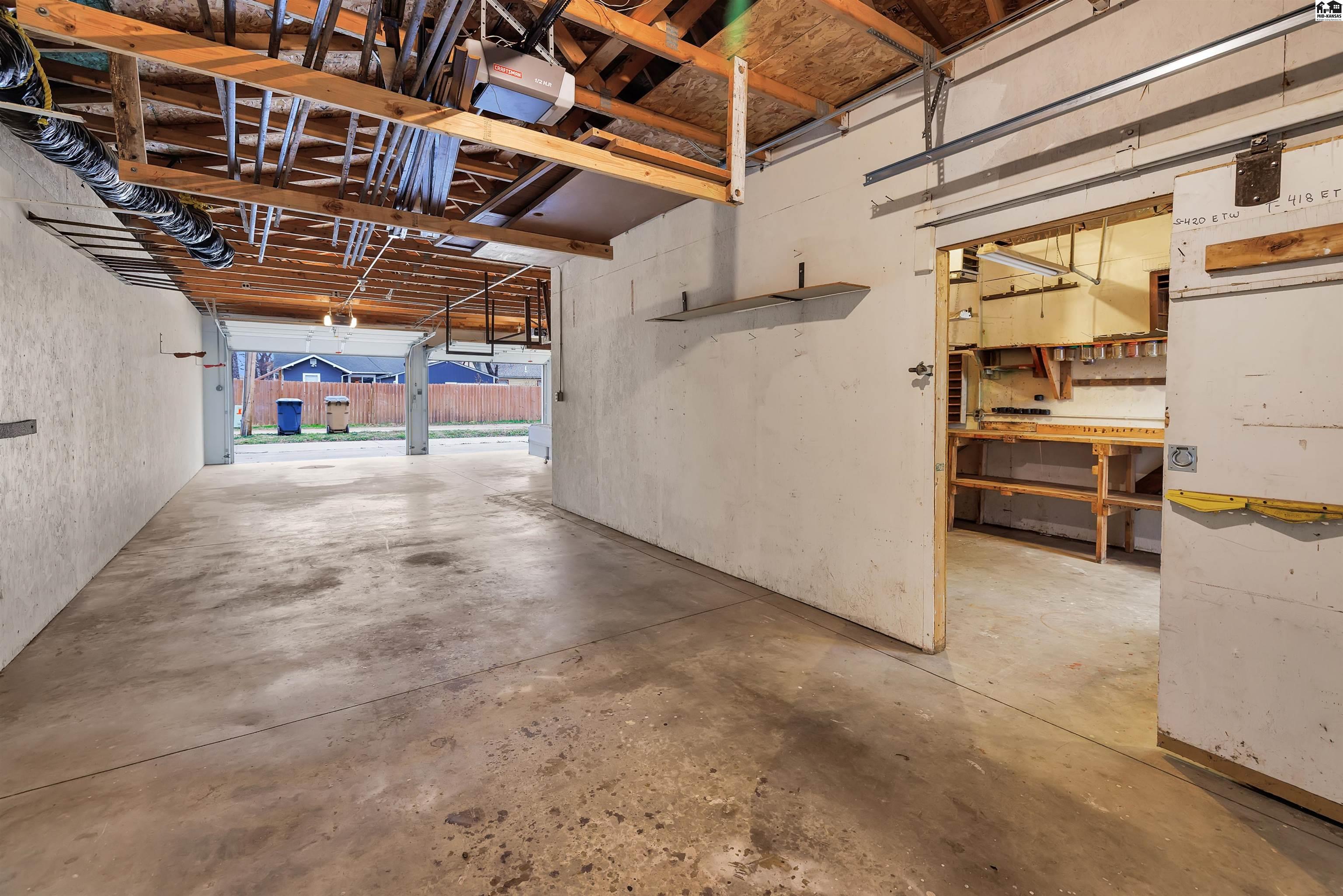 419 E 11th Avenue Hutchinson KS 67501