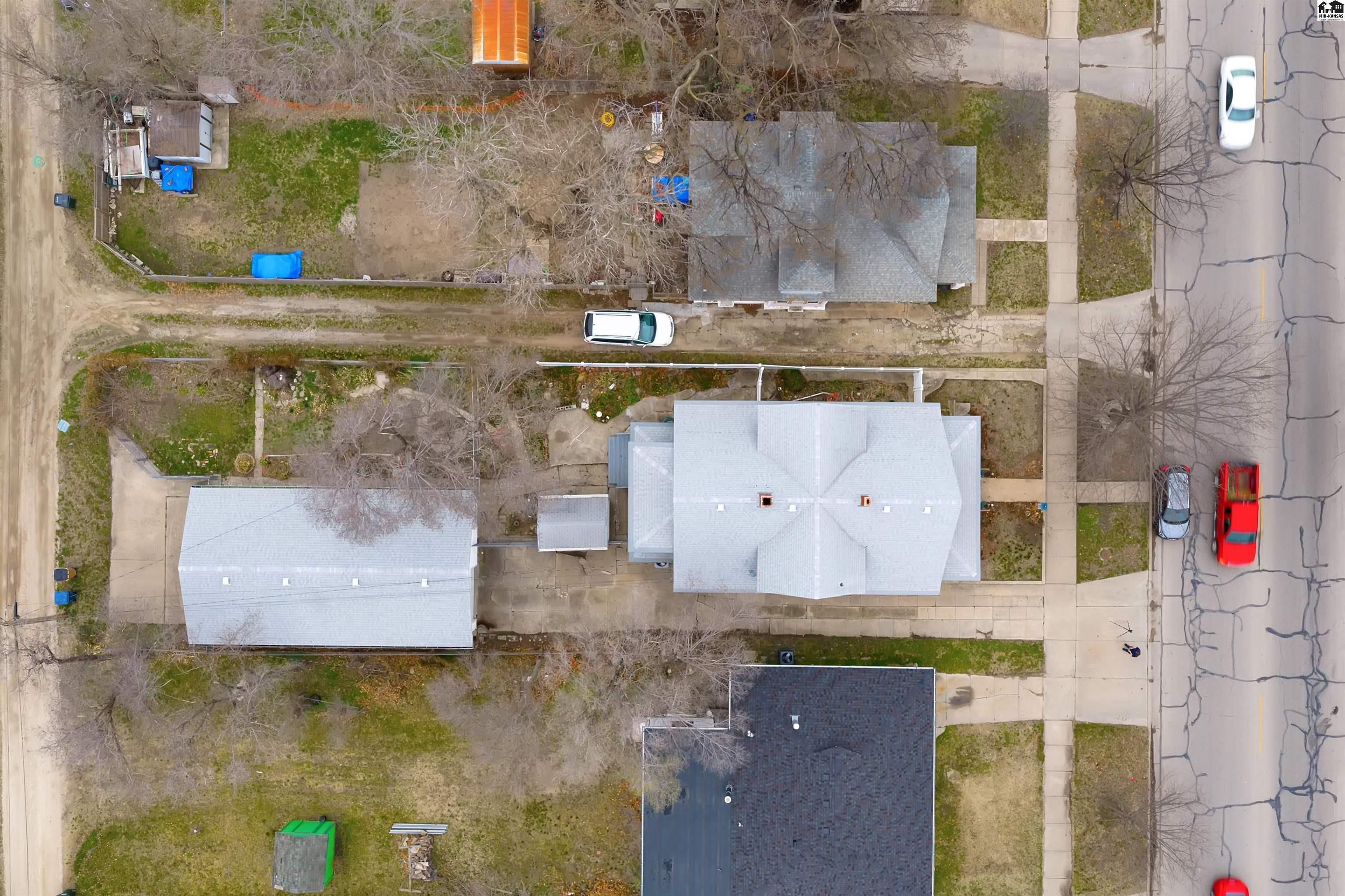 419 E 11th Avenue Hutchinson KS 67501