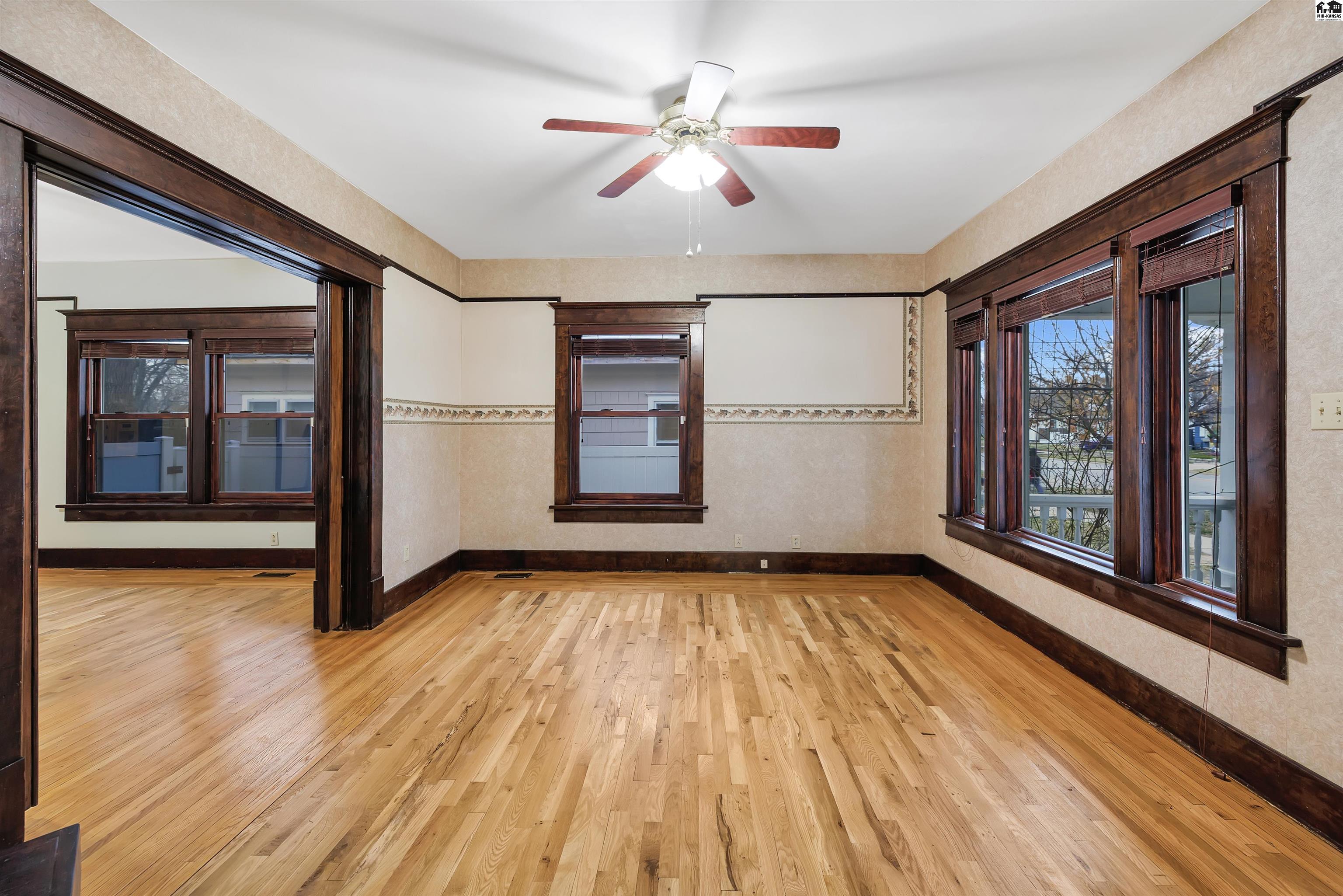 419 E 11th Avenue Hutchinson KS 67501