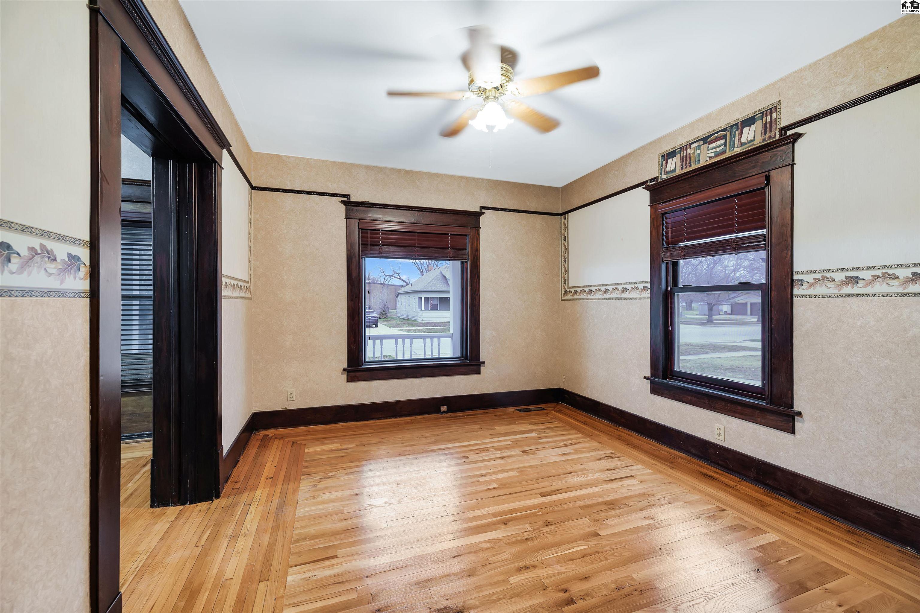 419 E 11th Avenue Hutchinson KS 67501