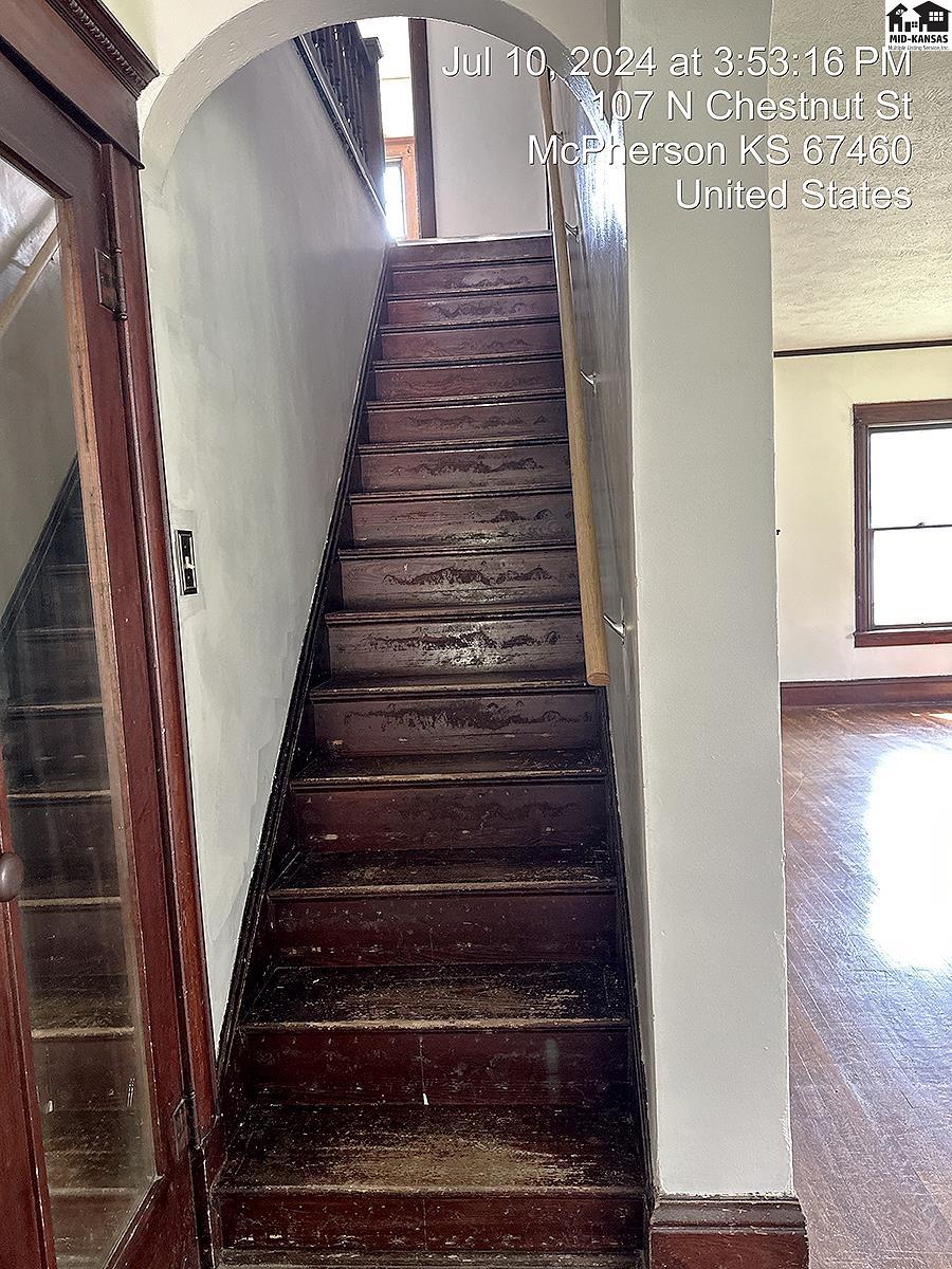 107 N Chestnut Street Mcpherson KS 67460