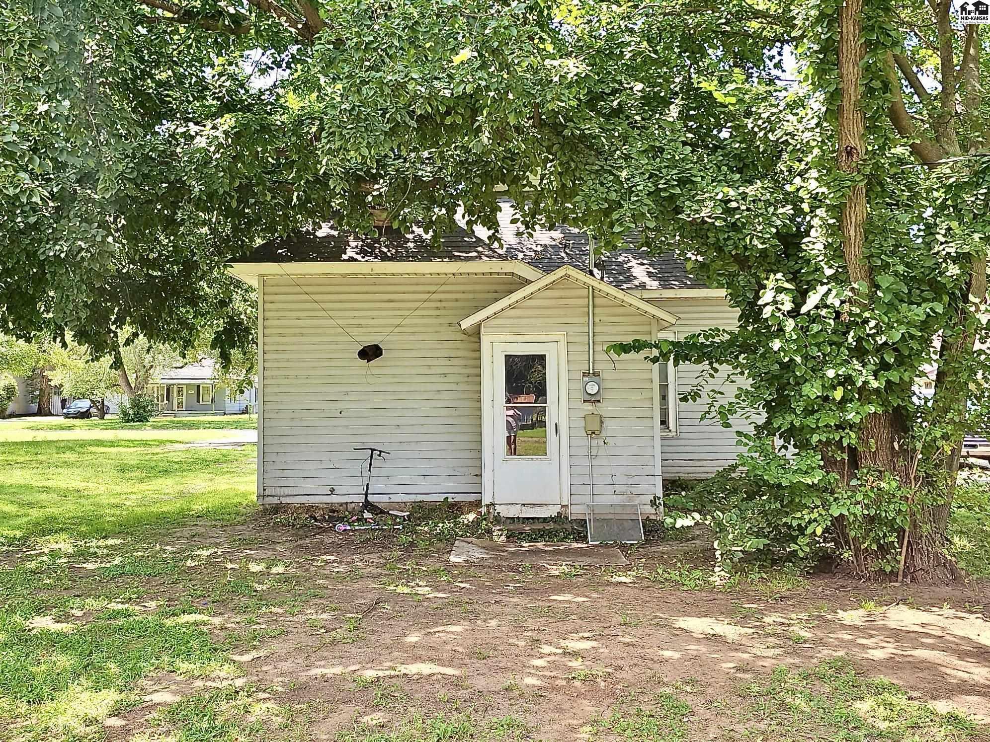 314 N Kansas Street Haven KS 67543