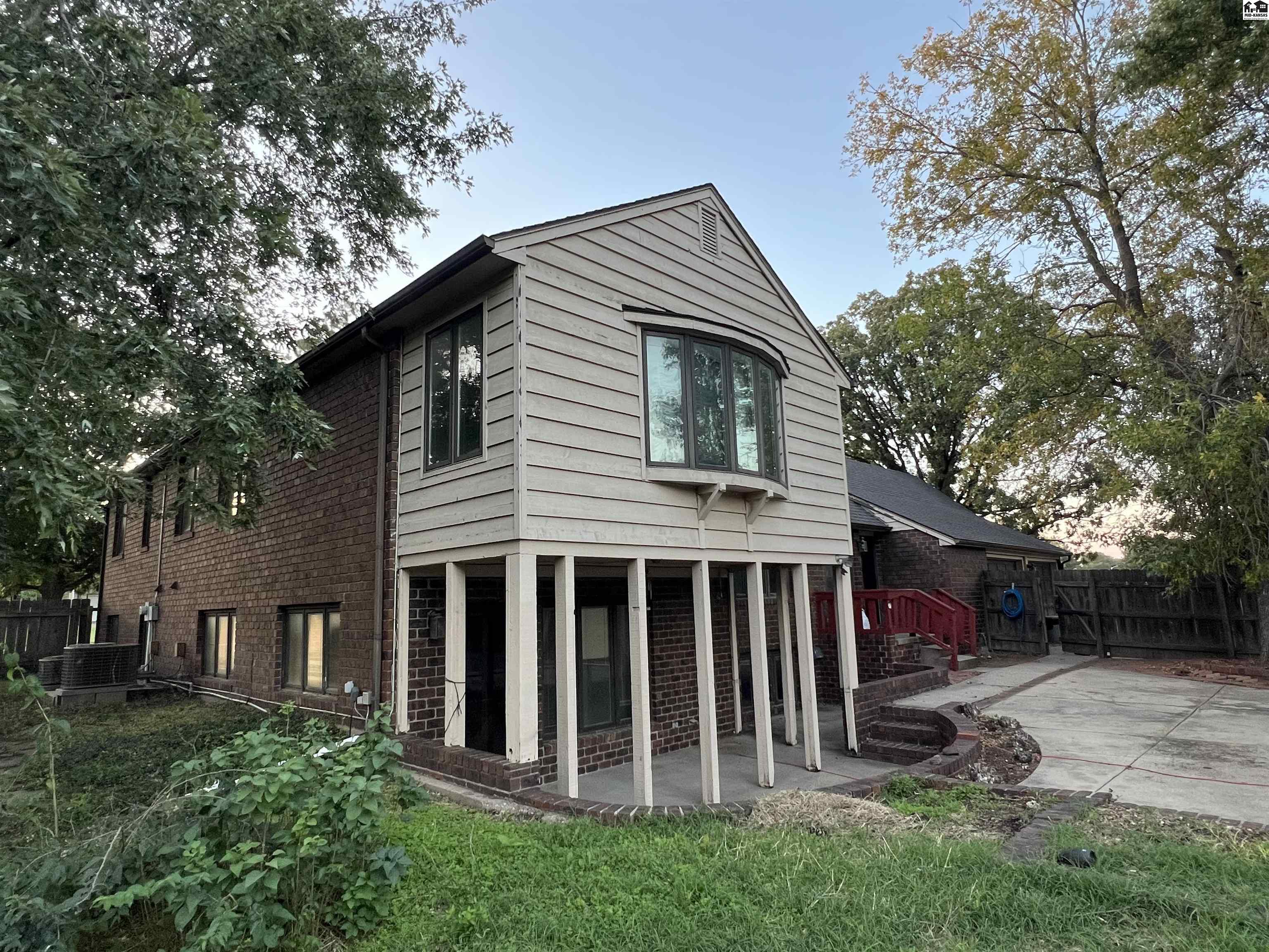 1224 Countryside Drive Mcpherson KS 67460