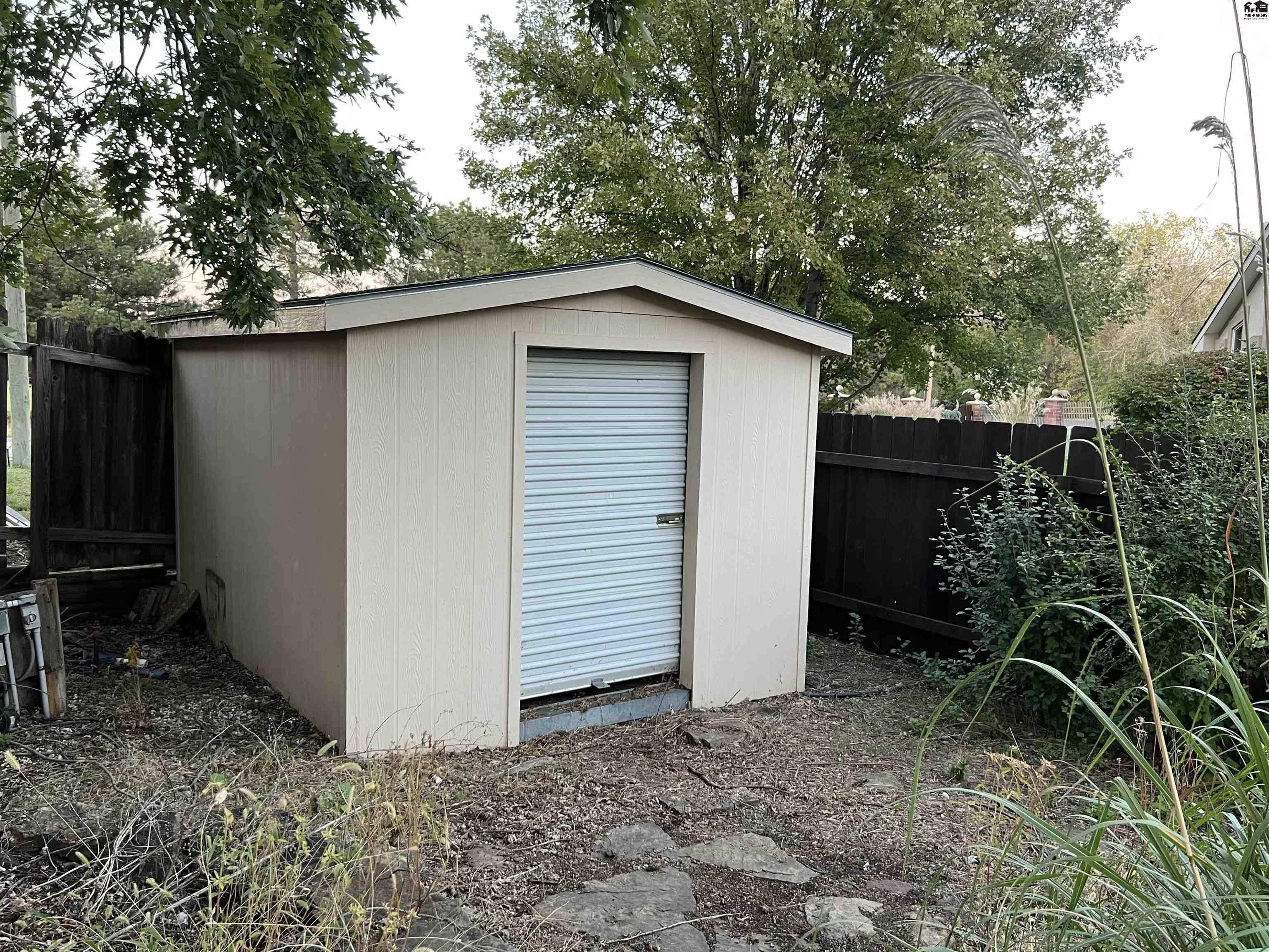 1224 Countryside Drive Mcpherson KS 67460