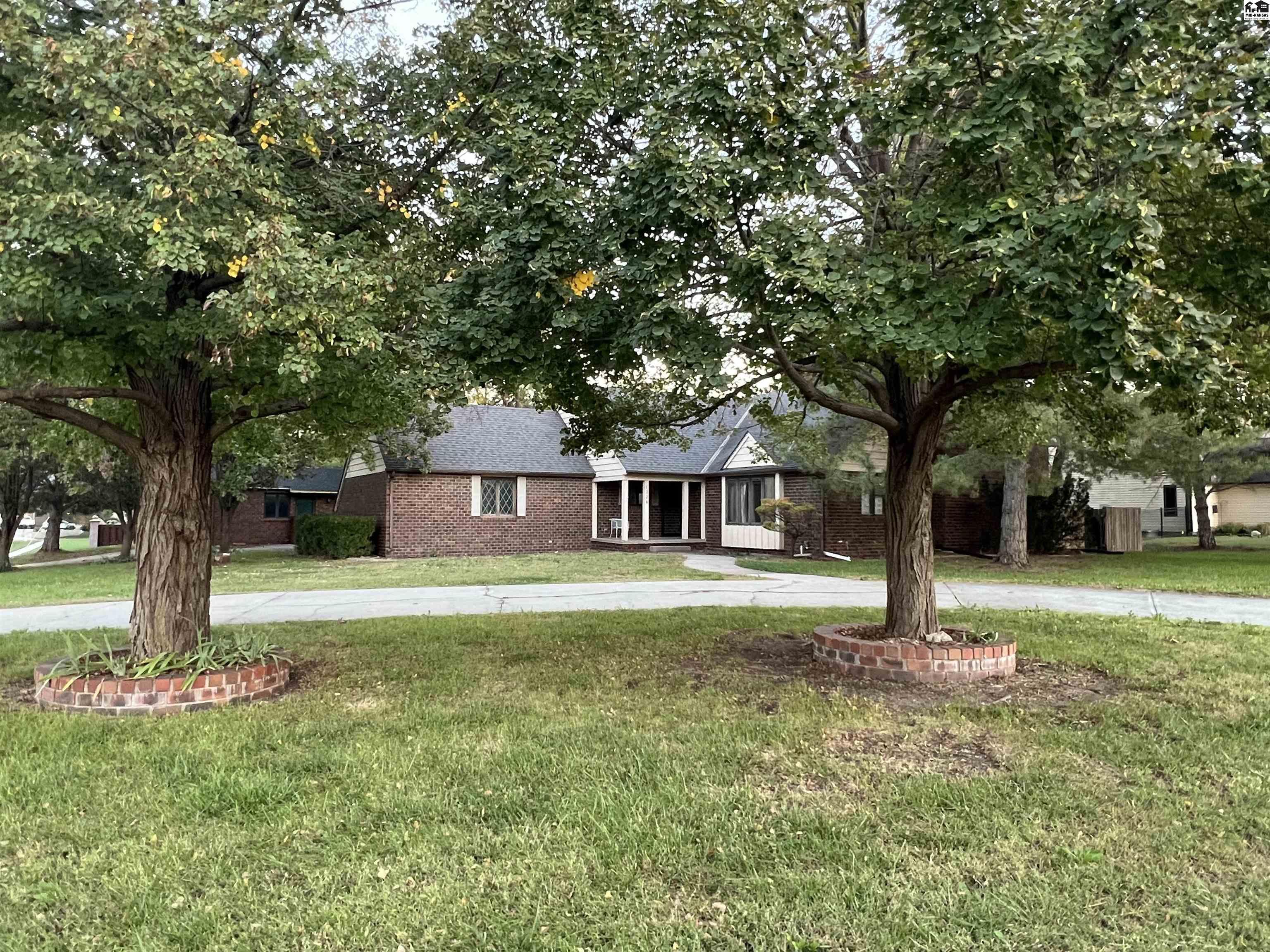 1224 Countryside Drive Mcpherson KS 67460