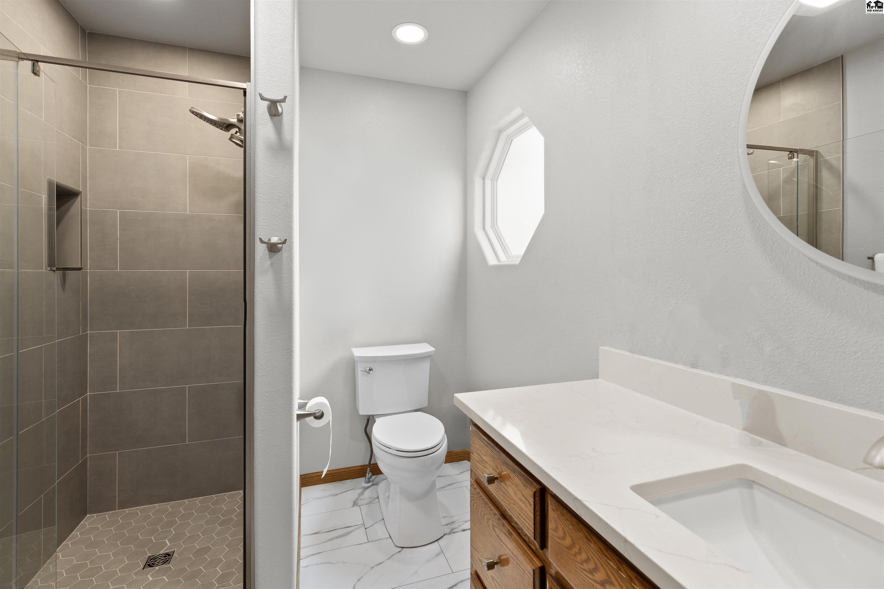 329 Kisiwa Village Road Hutchinson KS 67502