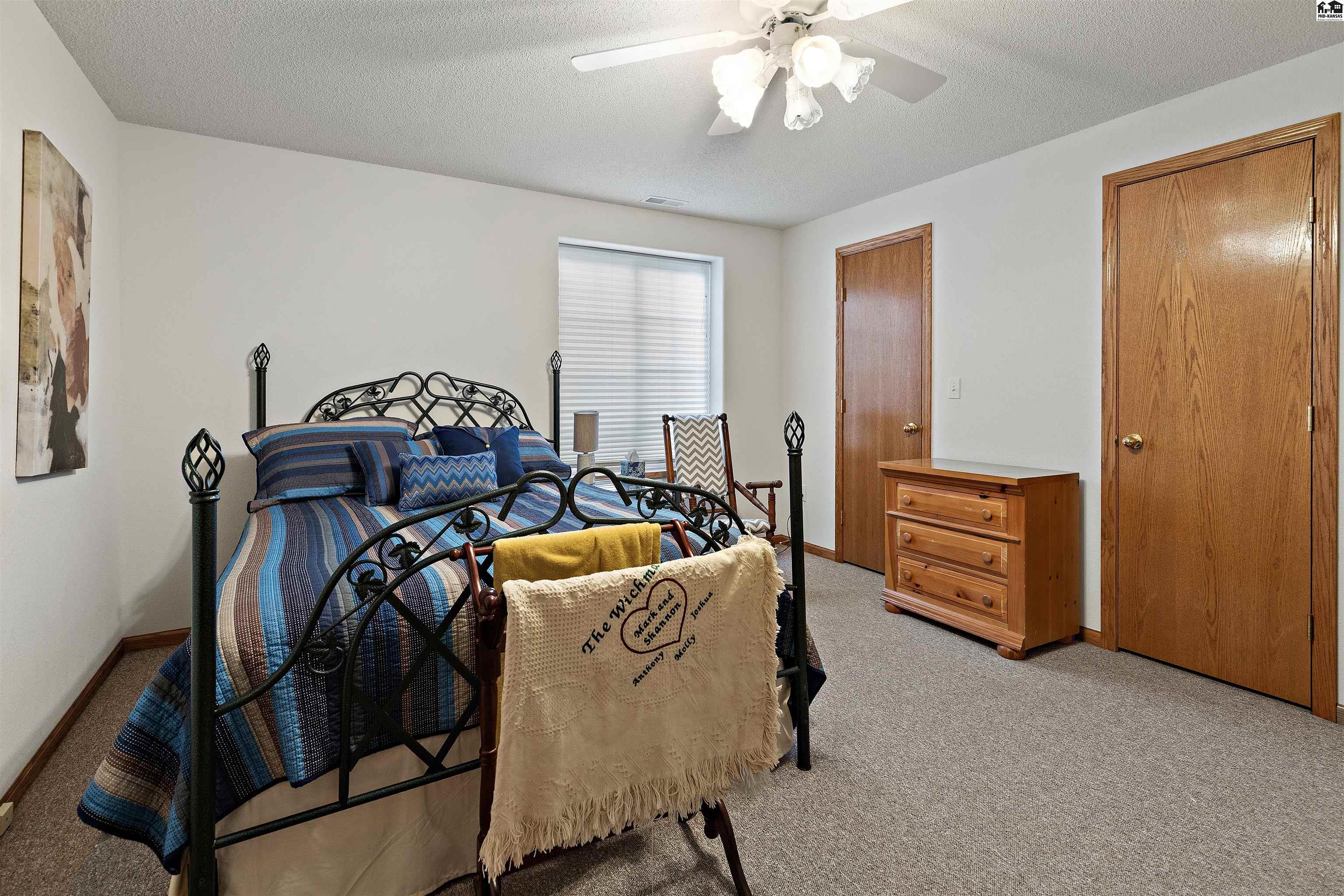 329 Kisiwa Village Road Hutchinson KS 67502