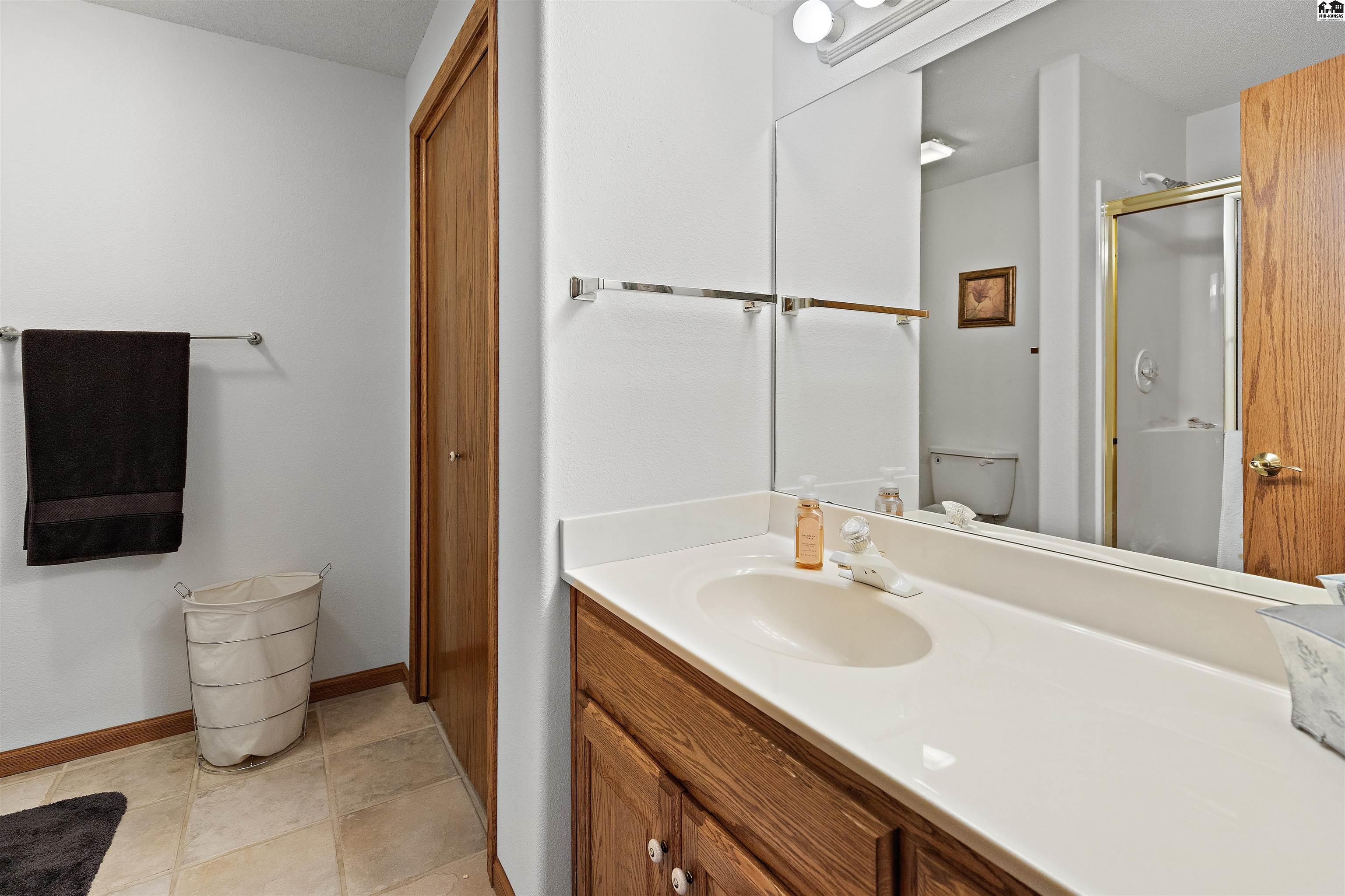 329 Kisiwa Village Road Hutchinson KS 67502