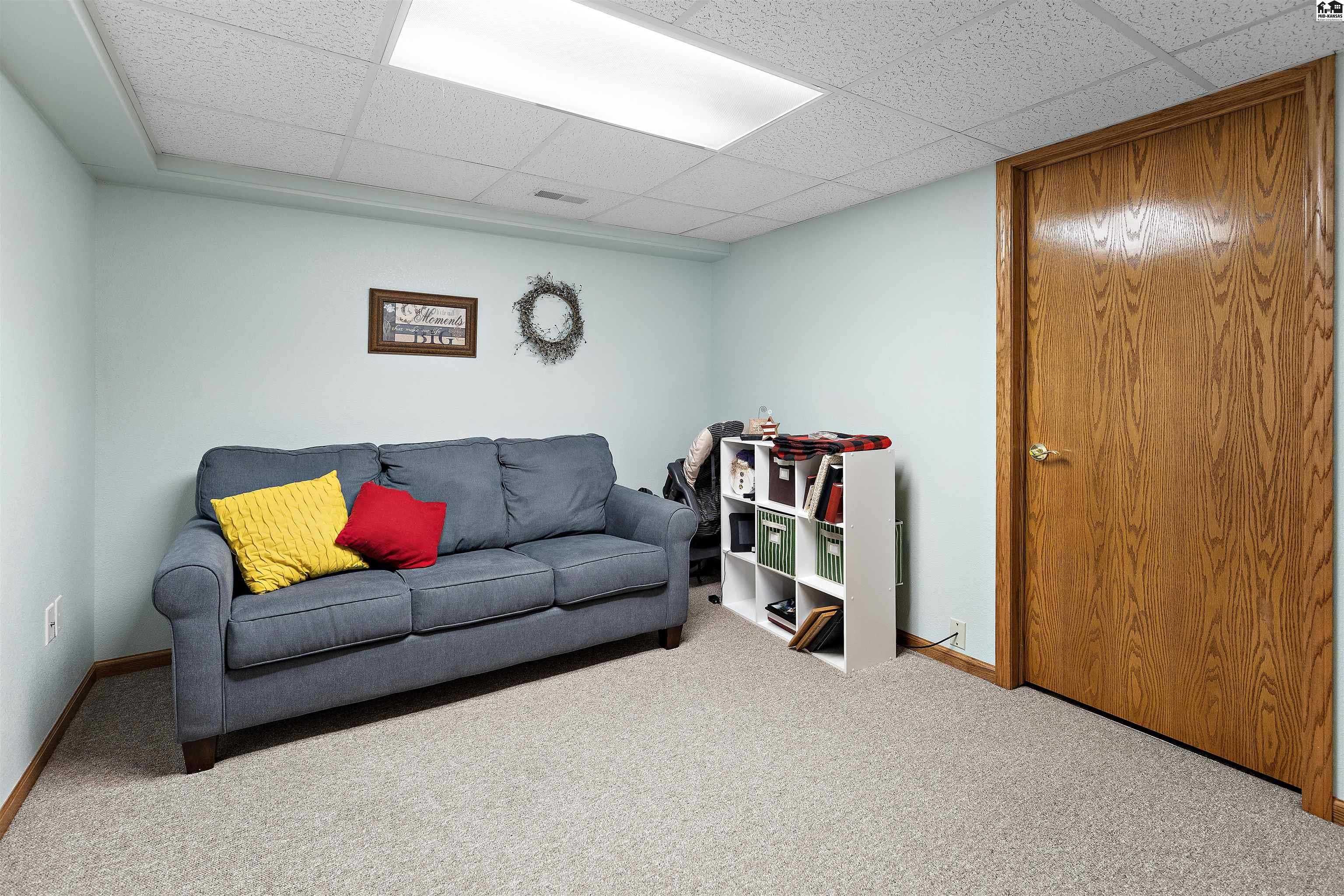 329 Kisiwa Village Road Hutchinson KS 67502