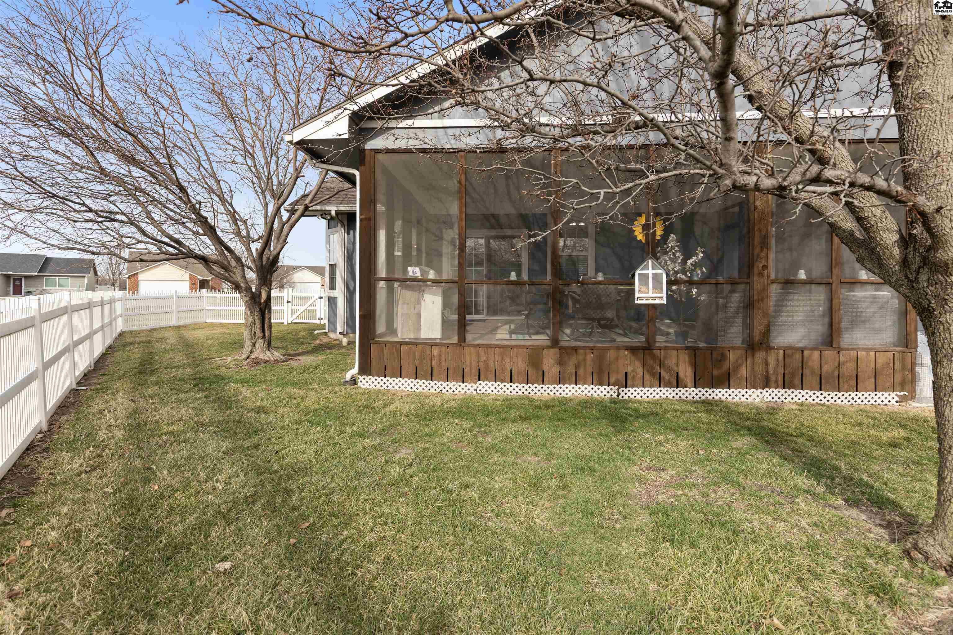 329 Kisiwa Village Road Hutchinson KS 67502