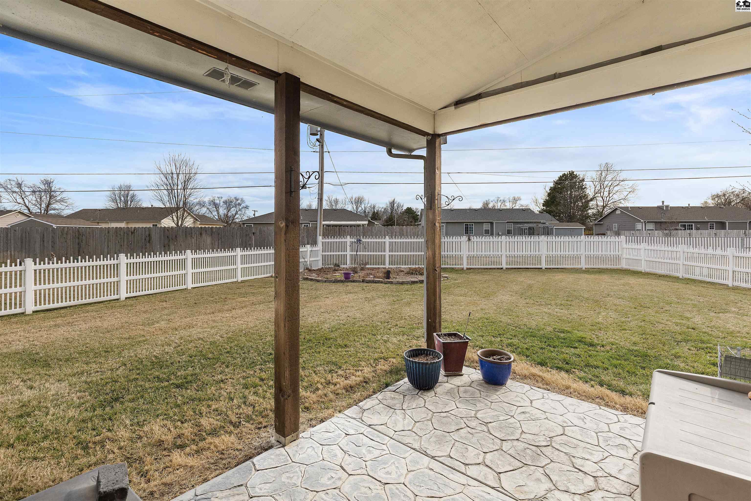 329 Kisiwa Village Road Hutchinson KS 67502