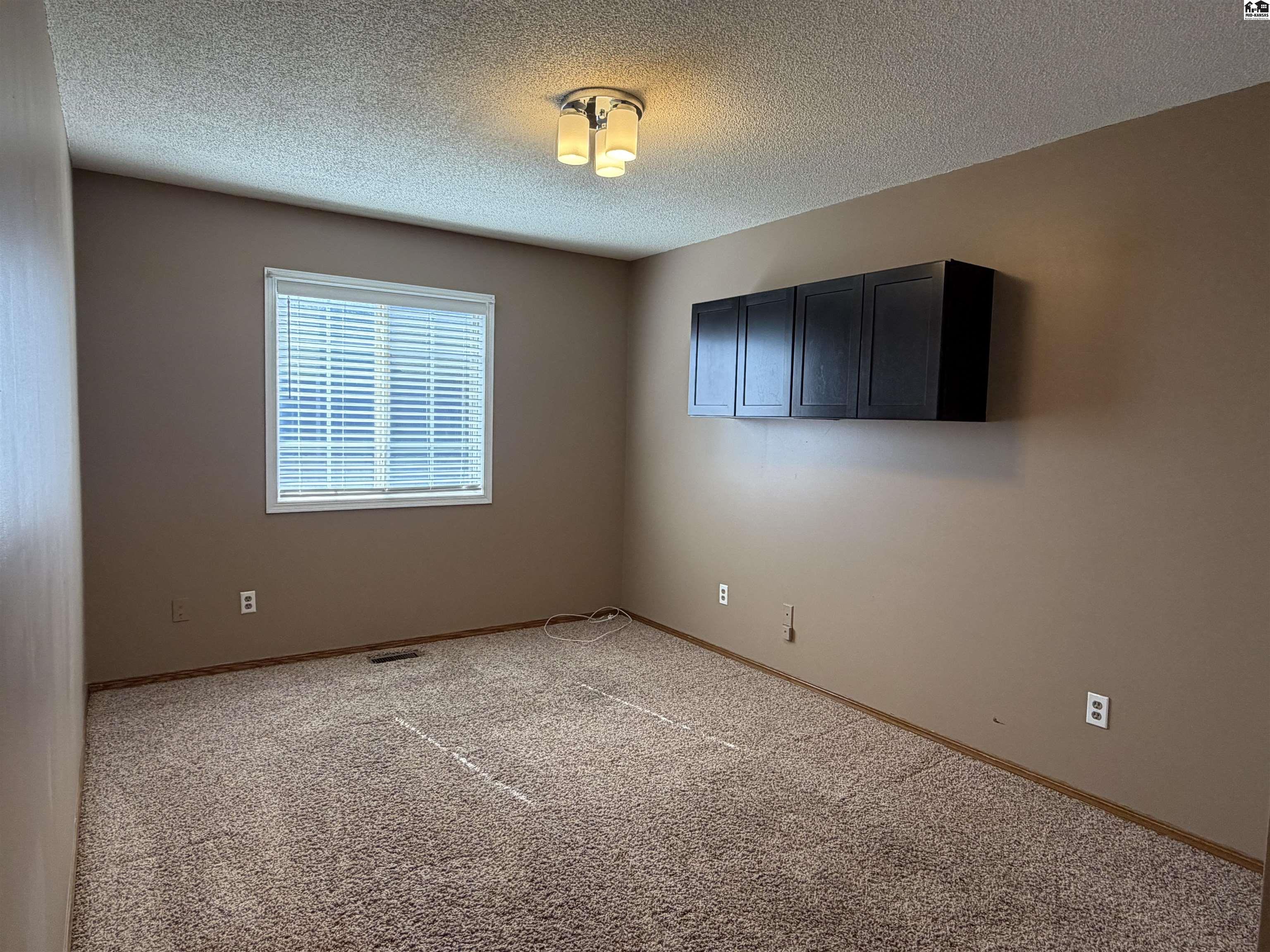 623 Oxford Drive Mcpherson KS 67460