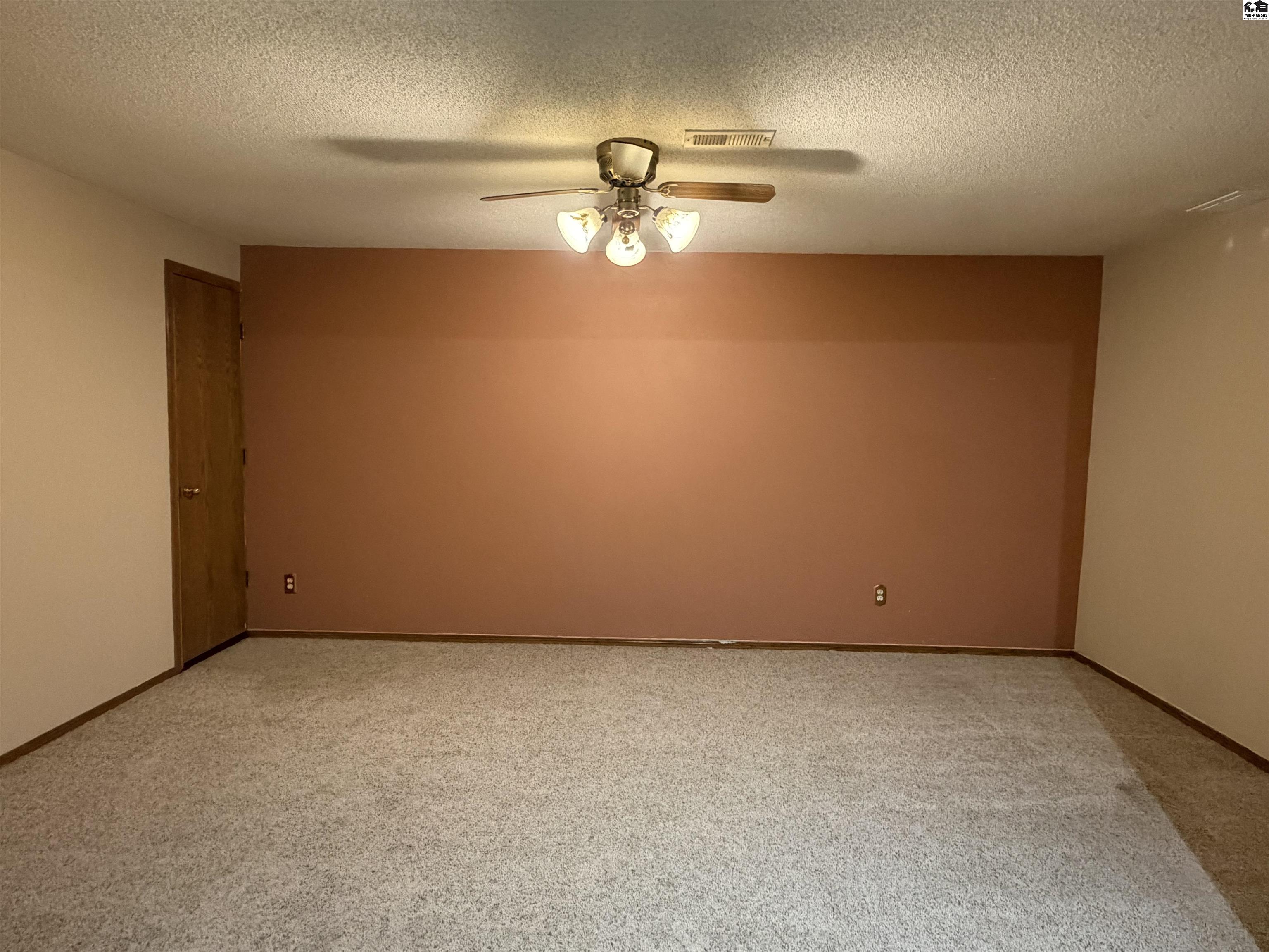 623 Oxford Drive Mcpherson KS 67460