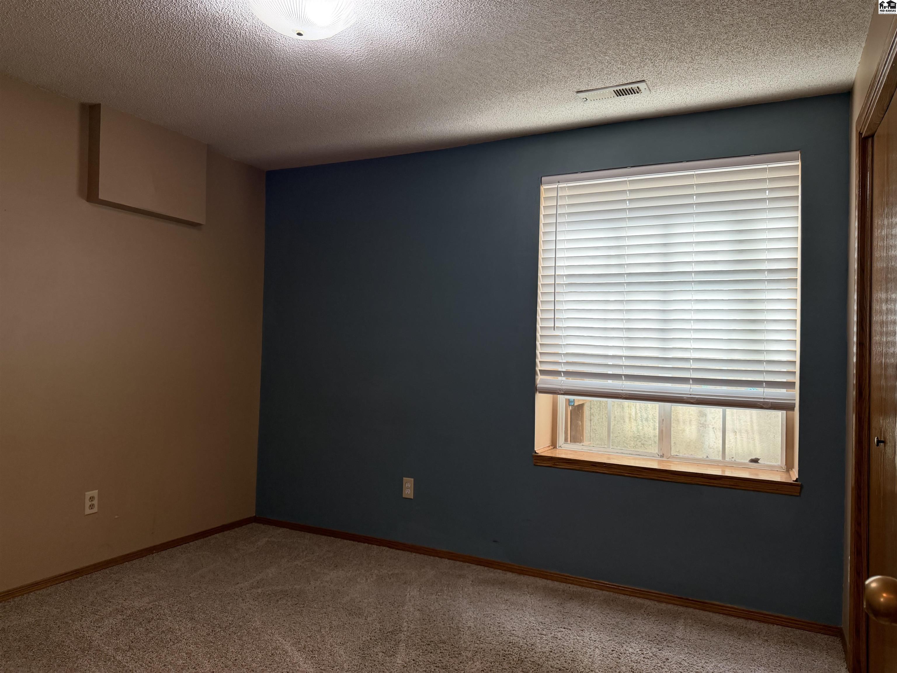 623 Oxford Drive Mcpherson KS 67460