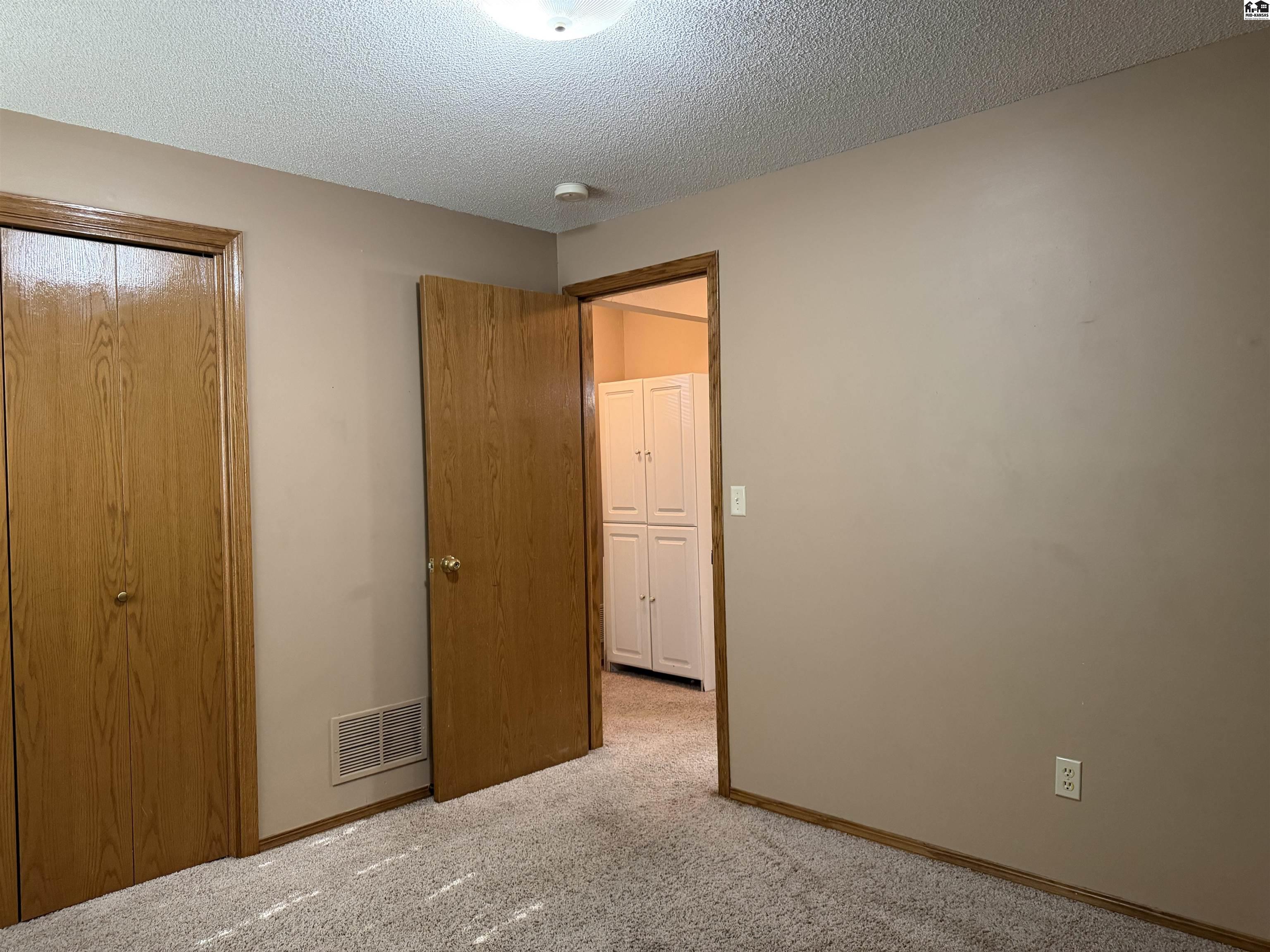 623 Oxford Drive Mcpherson KS 67460