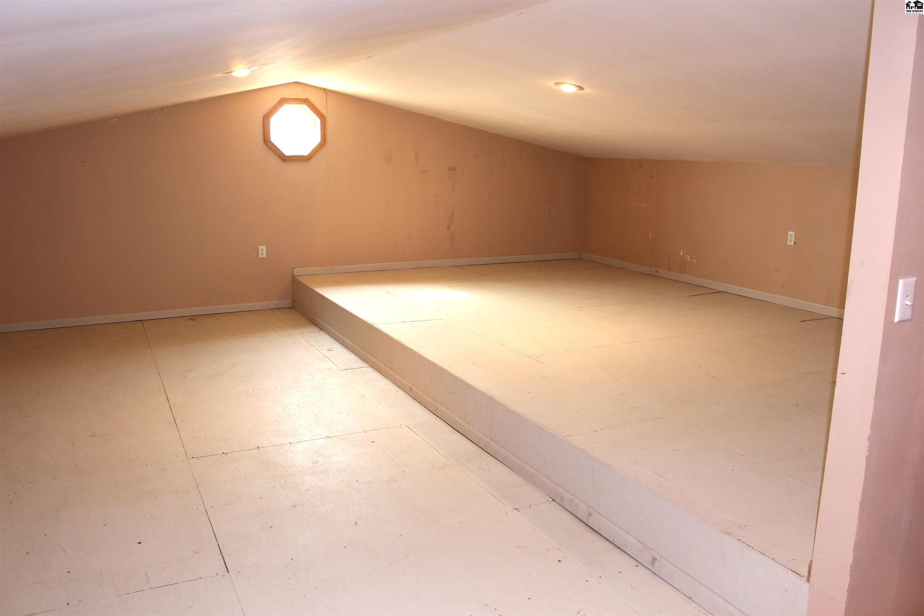 2120 Strassburg Street Marion KS 66861