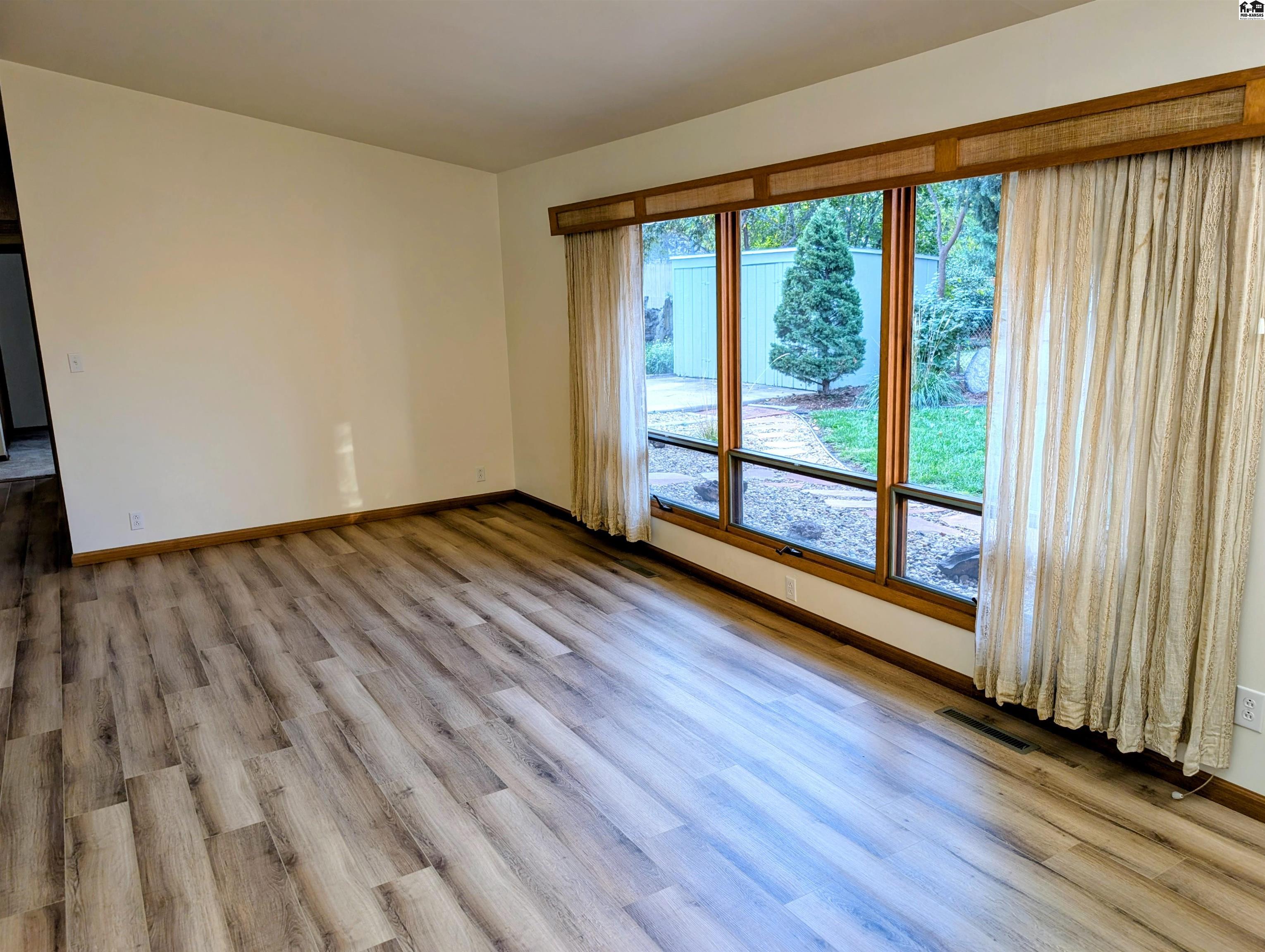 2314 N Jackson Street Hutchinson KS 67502