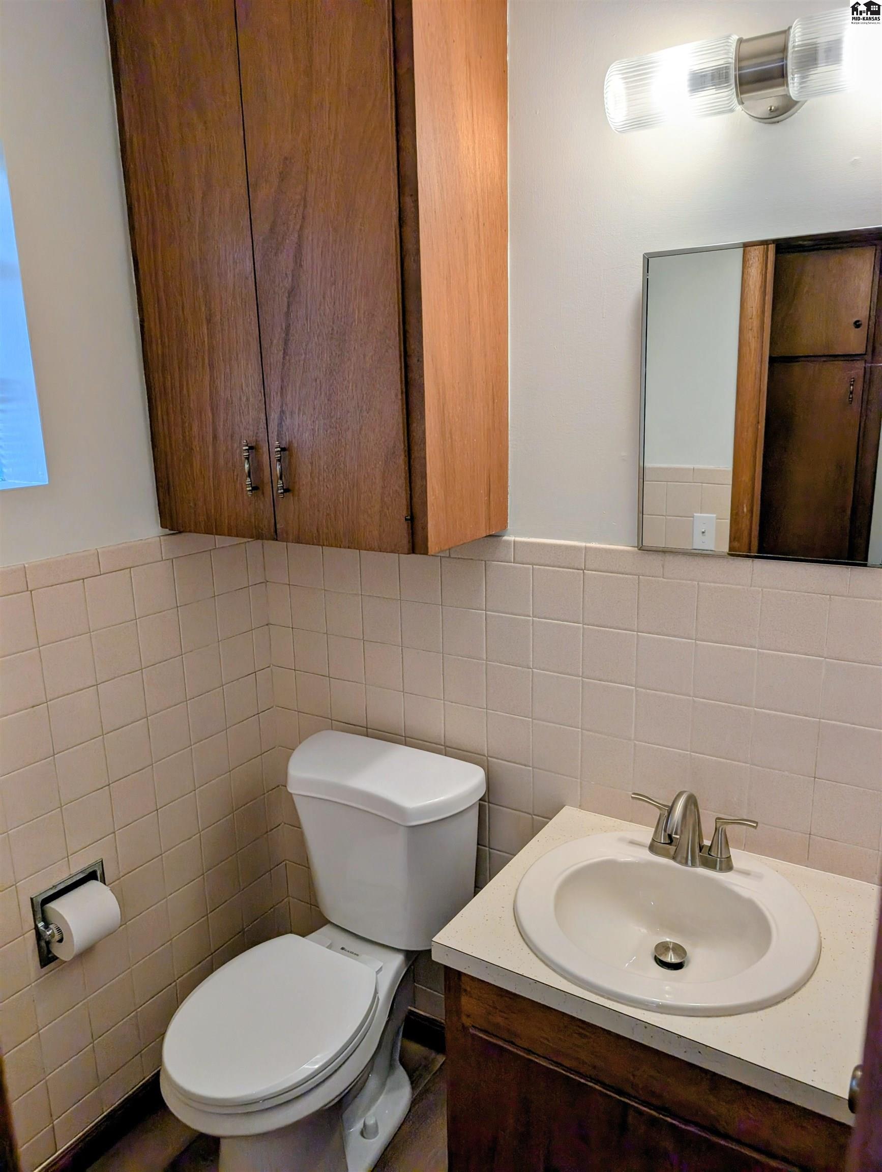 2314 N Jackson Street Hutchinson KS 67502