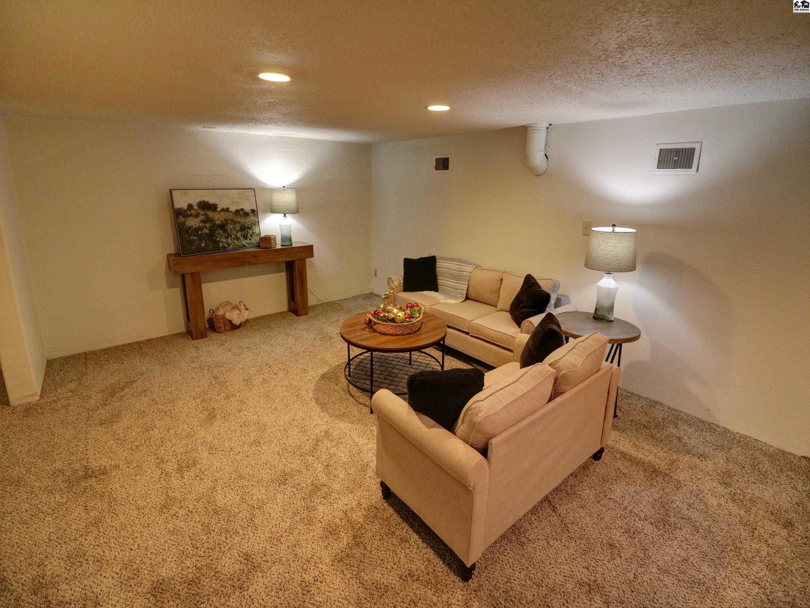 805 Columbus Avenue Newton KS 67114