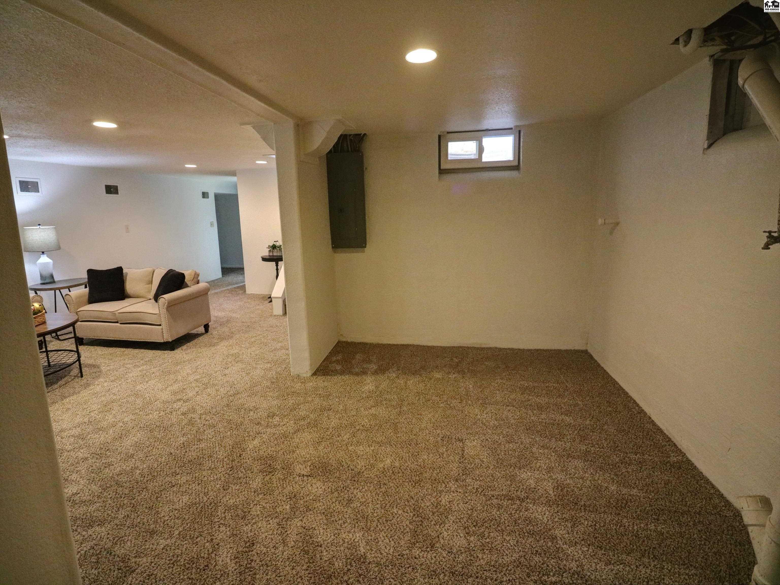 805 Columbus Avenue Newton KS 67114