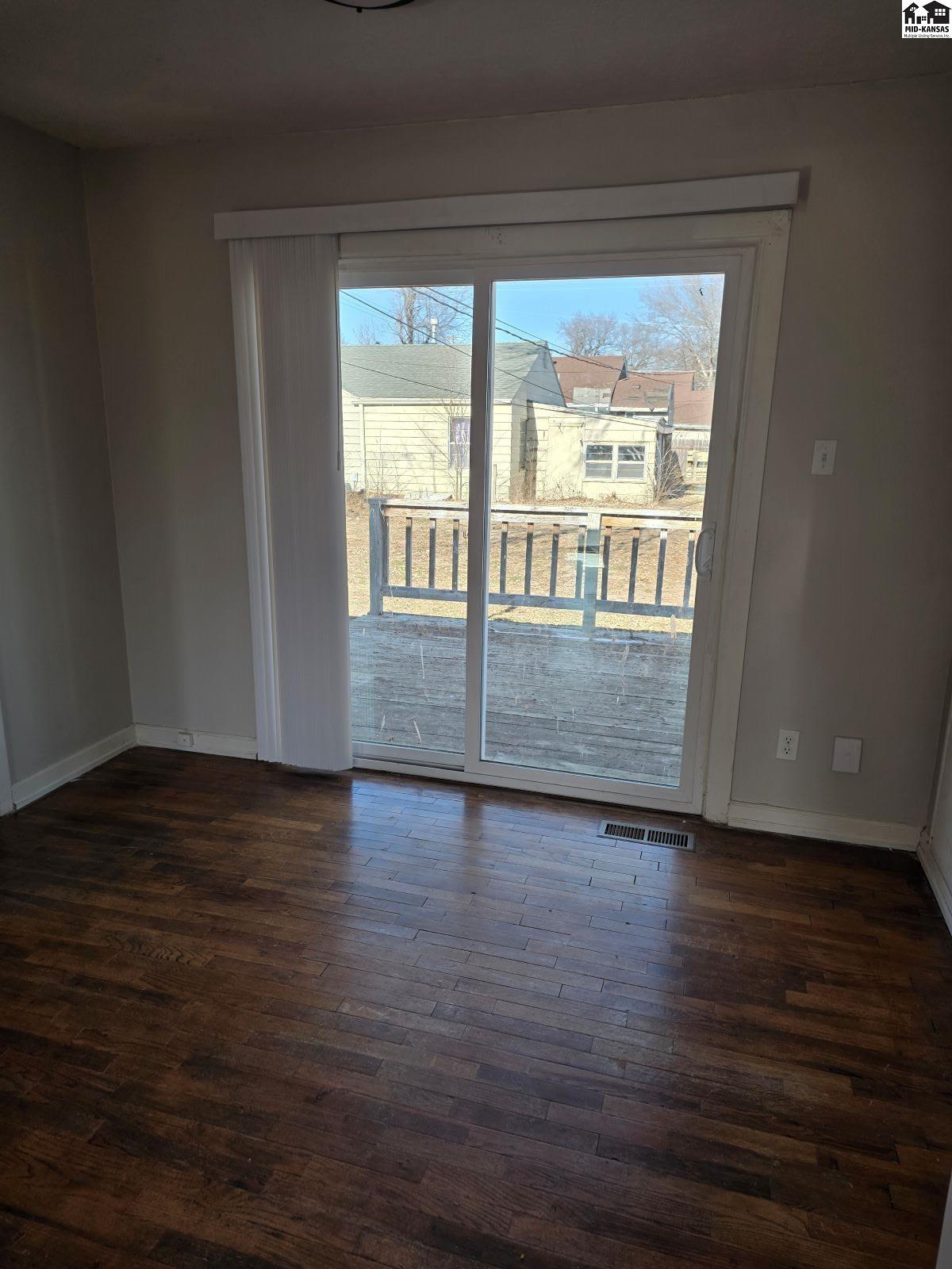 224 W 17th Hutchinson KS 67501